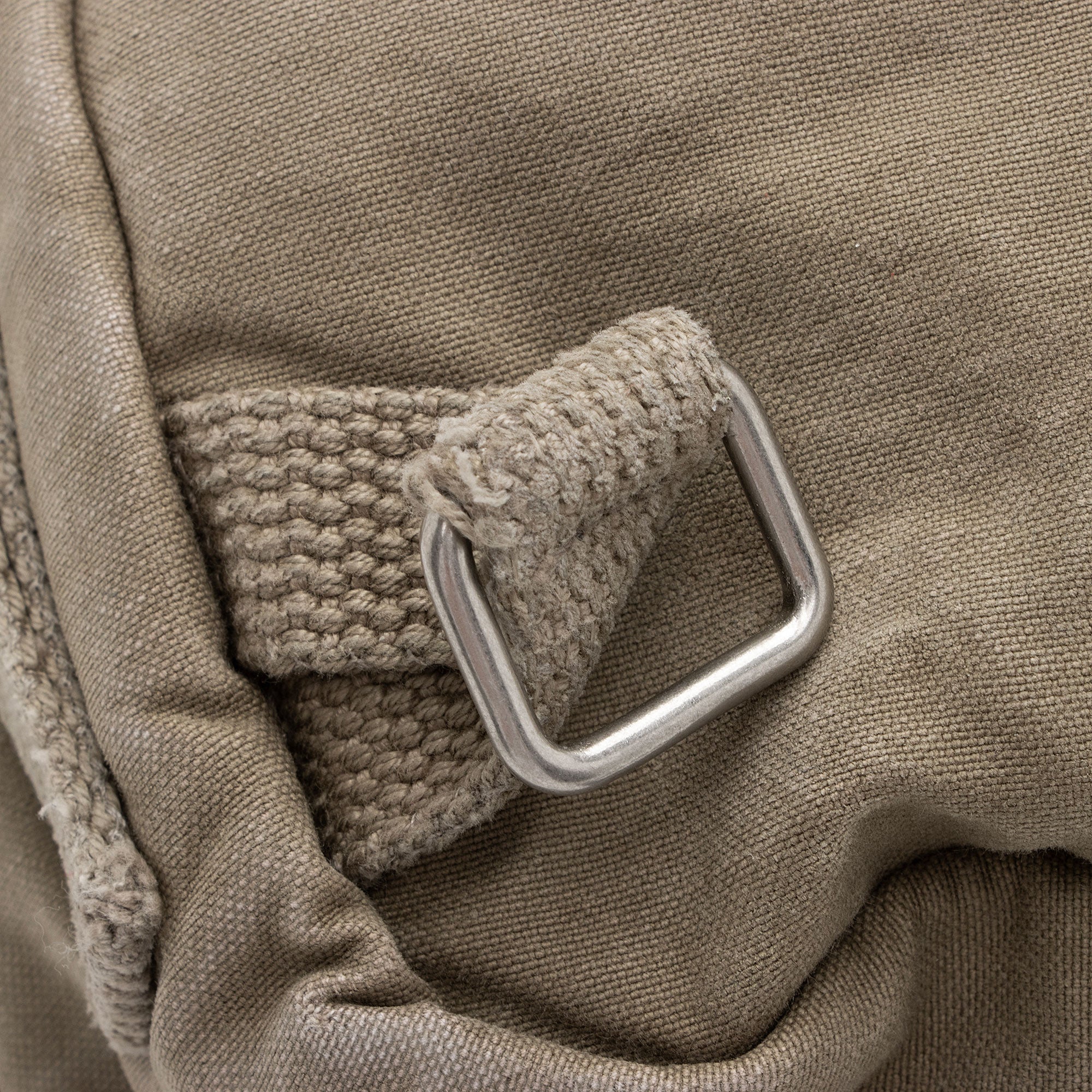 Saint Laurent Canvas Army Messenger Bag (SHF-tH8n4I)