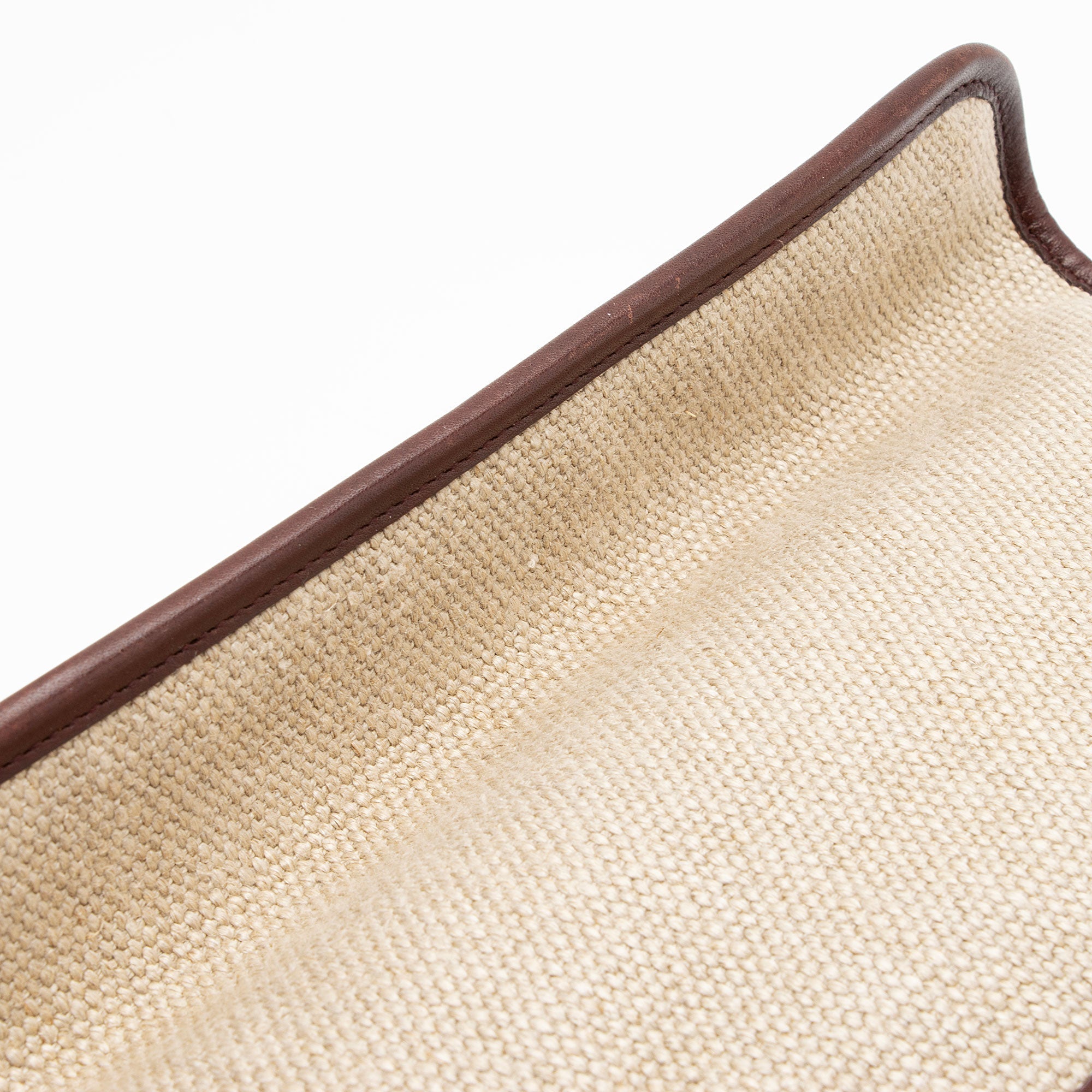 Saint Laurent Canvas Monogram Niki Medium Shoulder Bag (SHF-JdPwmb)