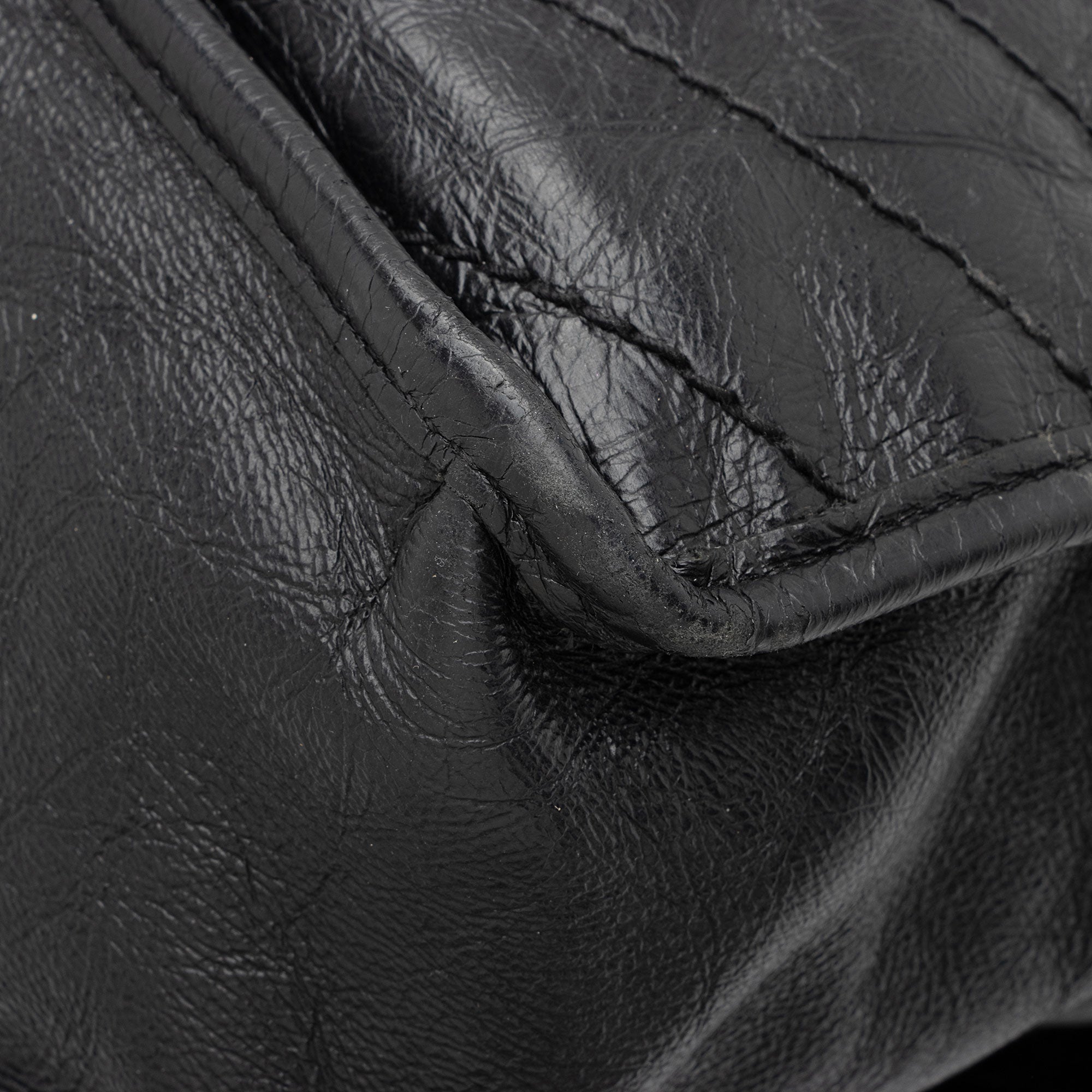 Saint Laurent Crinkled Calfskin Matte Black Monogram Niki Large Shoulder Bag (SHF-eFW25Q)