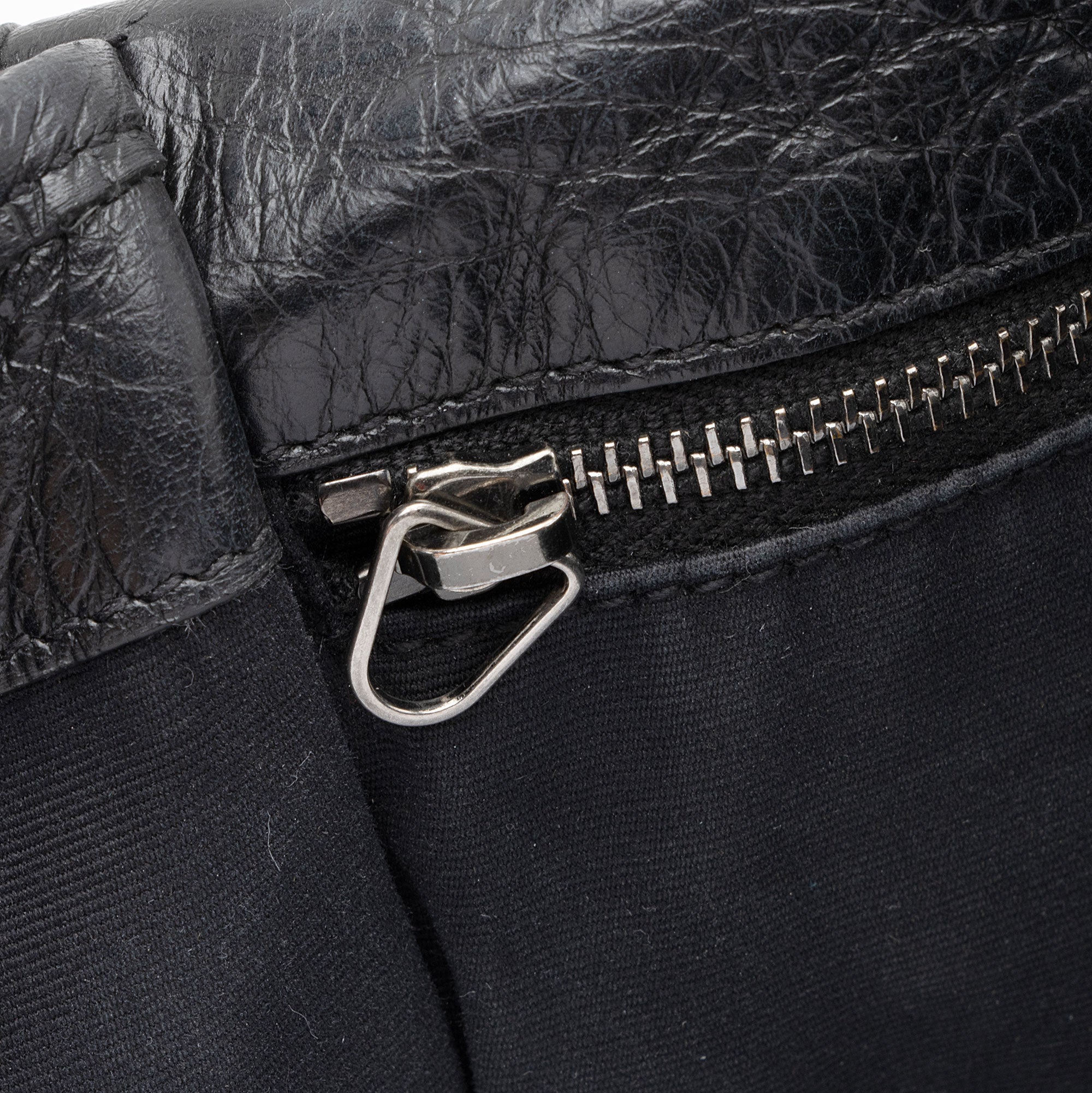 Saint Laurent Crinkled Calfskin Matte Black Monogram Niki Large Shoulder Bag (SHF-eFW25Q)