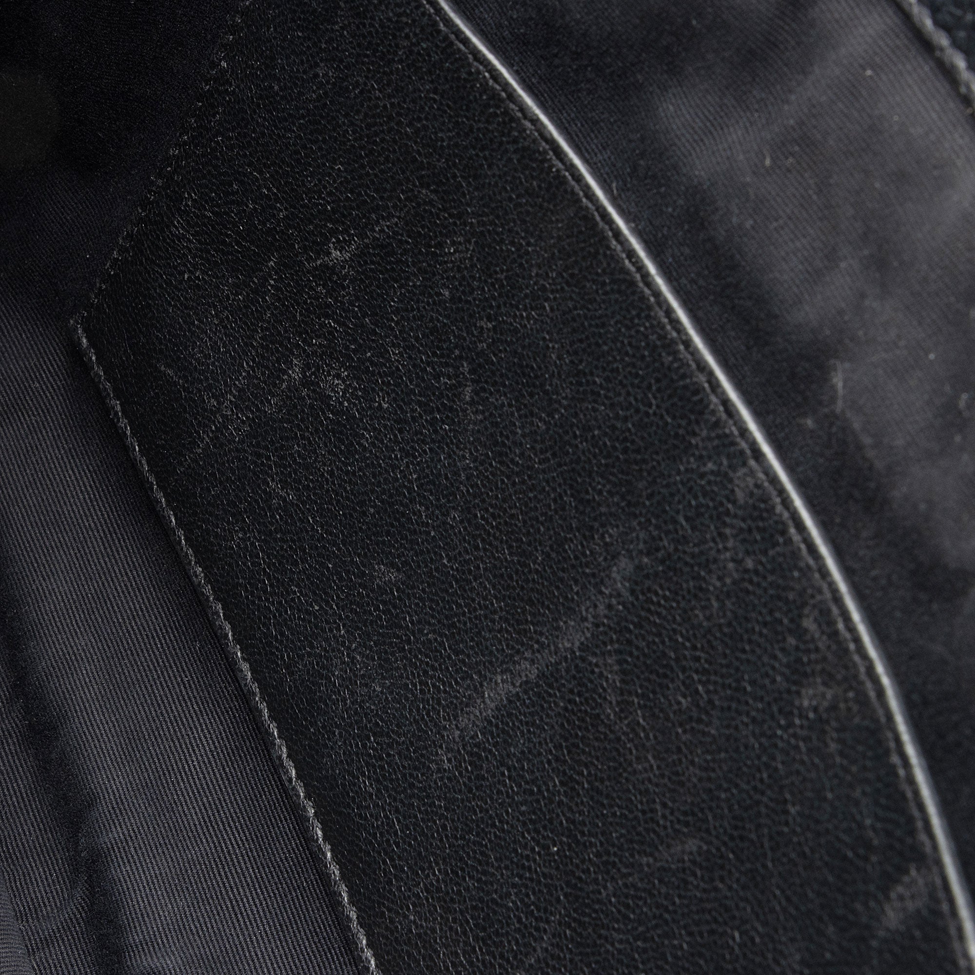 Saint Laurent Crinkled Calfskin Matte Black Monogram Niki Large Shoulder Bag (SHF-eFW25Q)