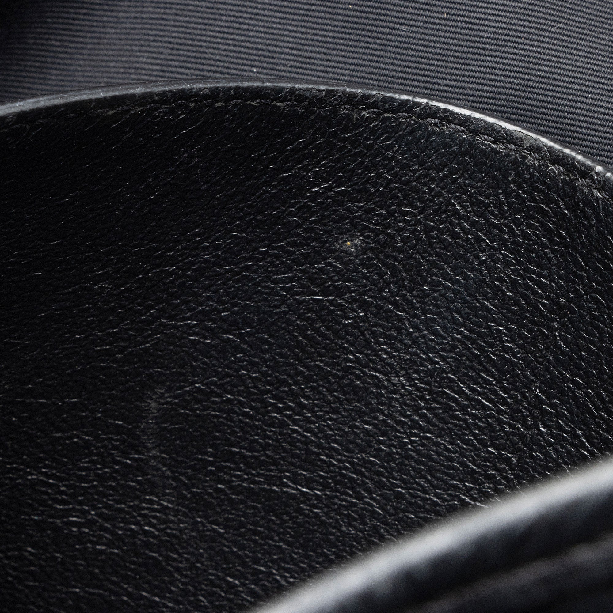 Saint Laurent Crinkled Calfskin Matte Black Monogram Niki Large Shoulder Bag (SHF-eFW25Q)