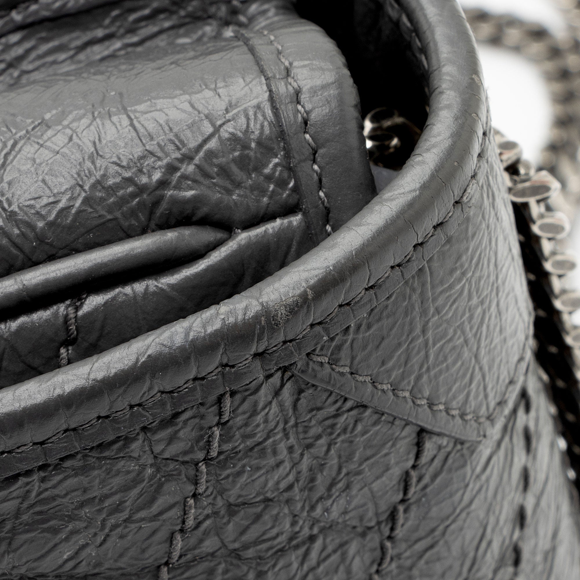 Saint Laurent Crinkled Calfskin Monogram Niki Chain Wallet (SHF-9O6DRW)