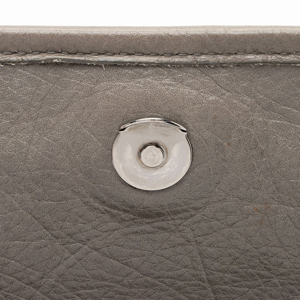 Saint Laurent Crinkled Calfskin Monogram Niki Medium Shoulder Bag (SHF-BbD05y)