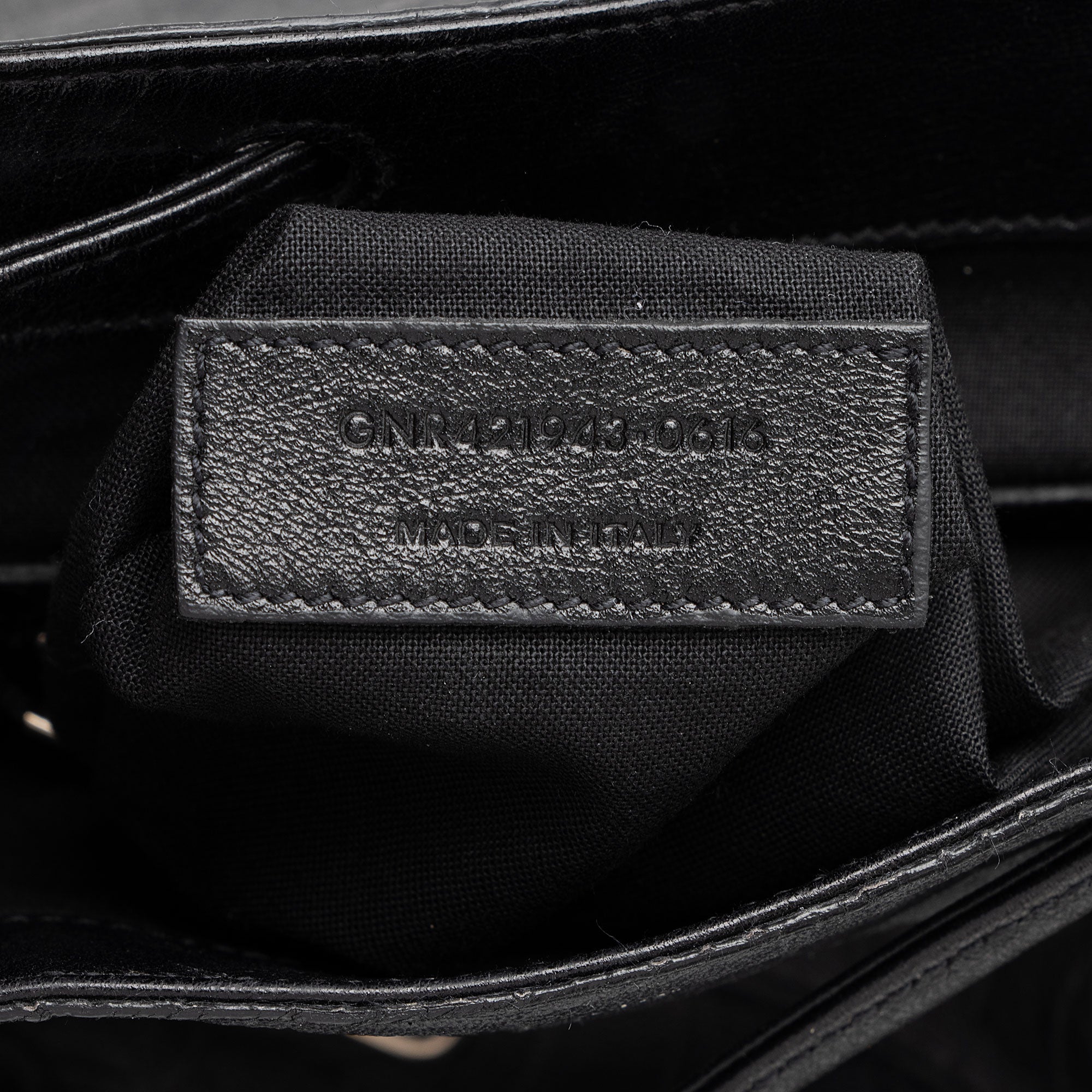 Saint Laurent Croc Embossed Lambskin Festival Backpack (SHF-8lf36x)
