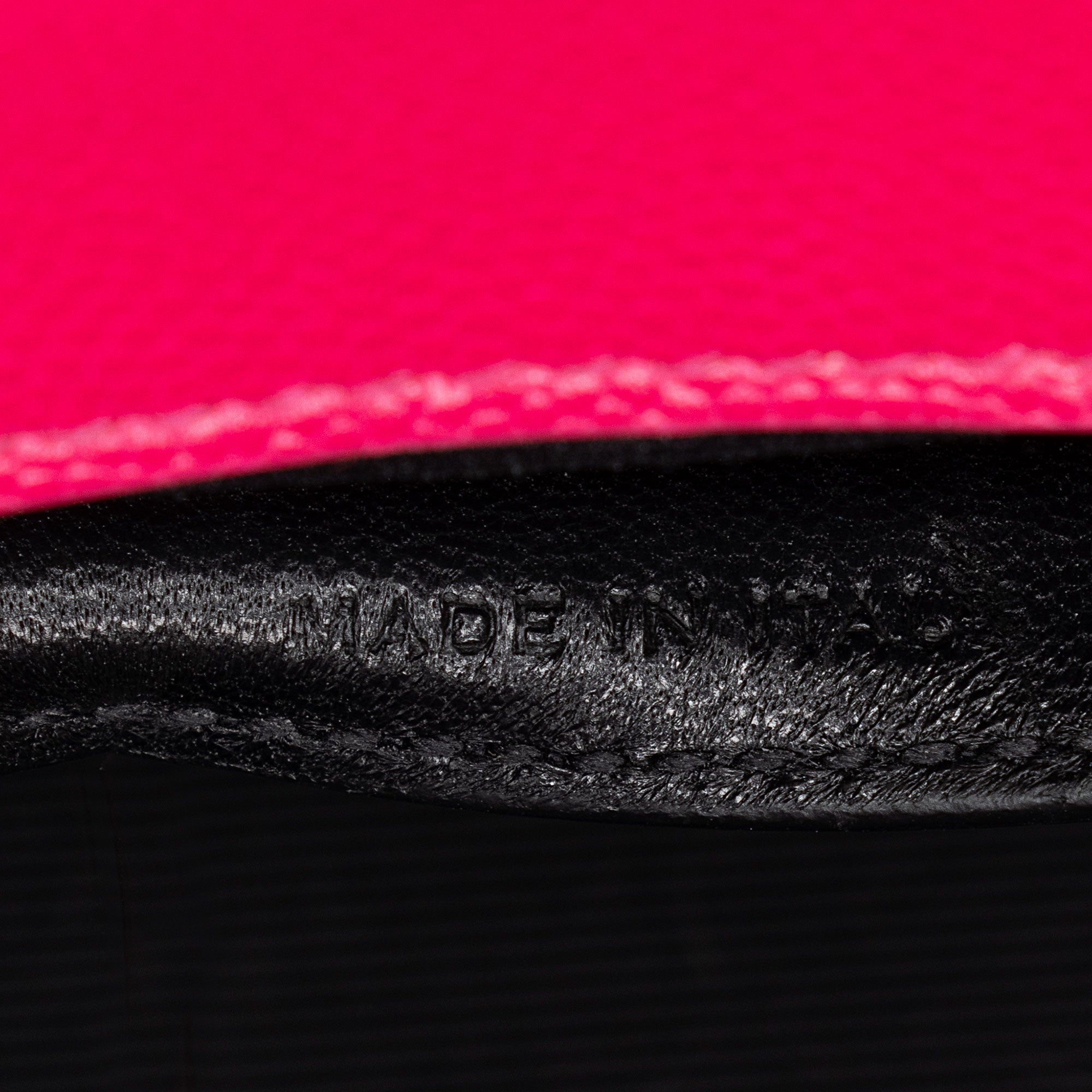 Saint Laurent Grain de Poudre Monogram Kate Small Crossbody Bag (SHF-ip71h6)