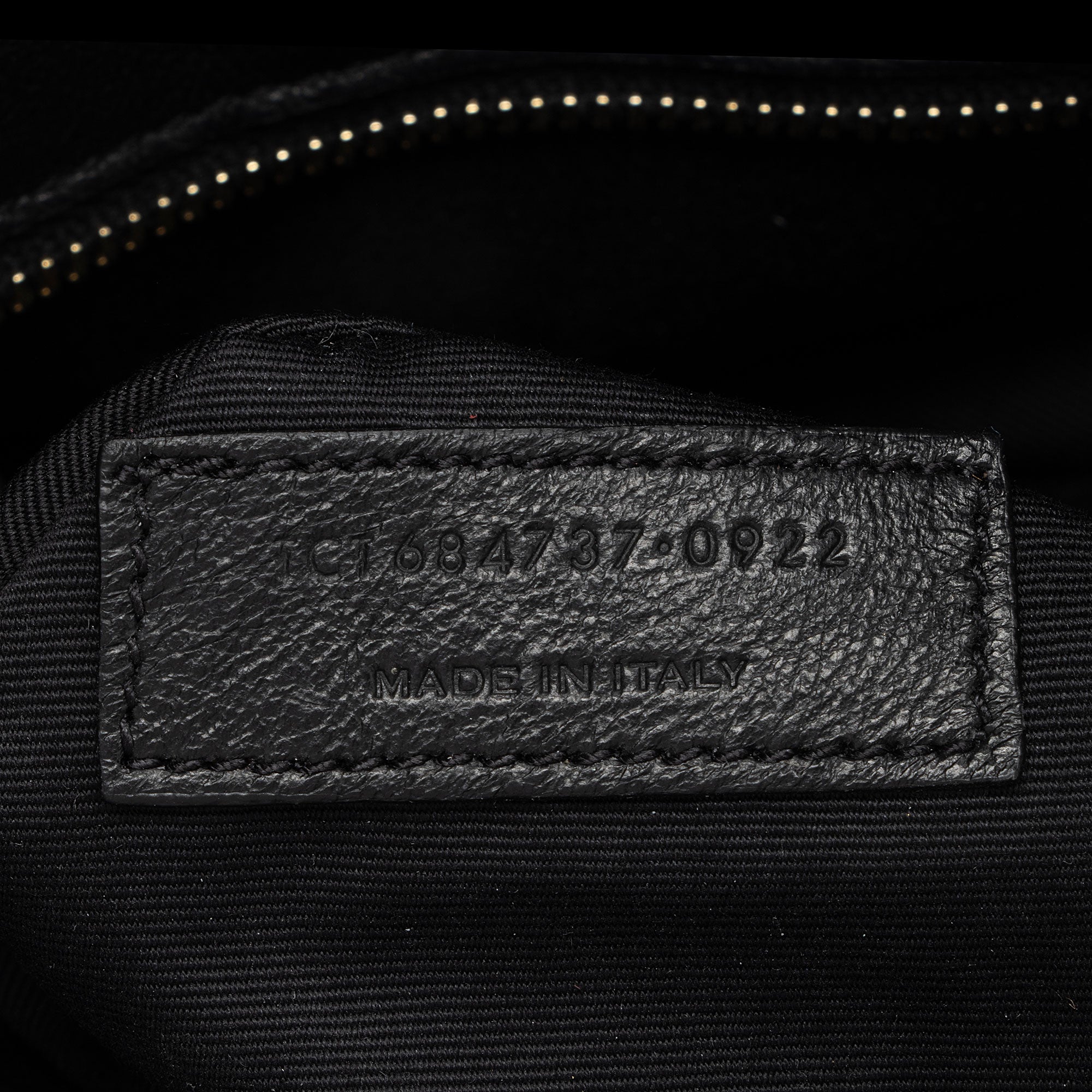 Saint Laurent Lambskin Seau Fermoir Bucket Bag (SHF-tr8sJF)