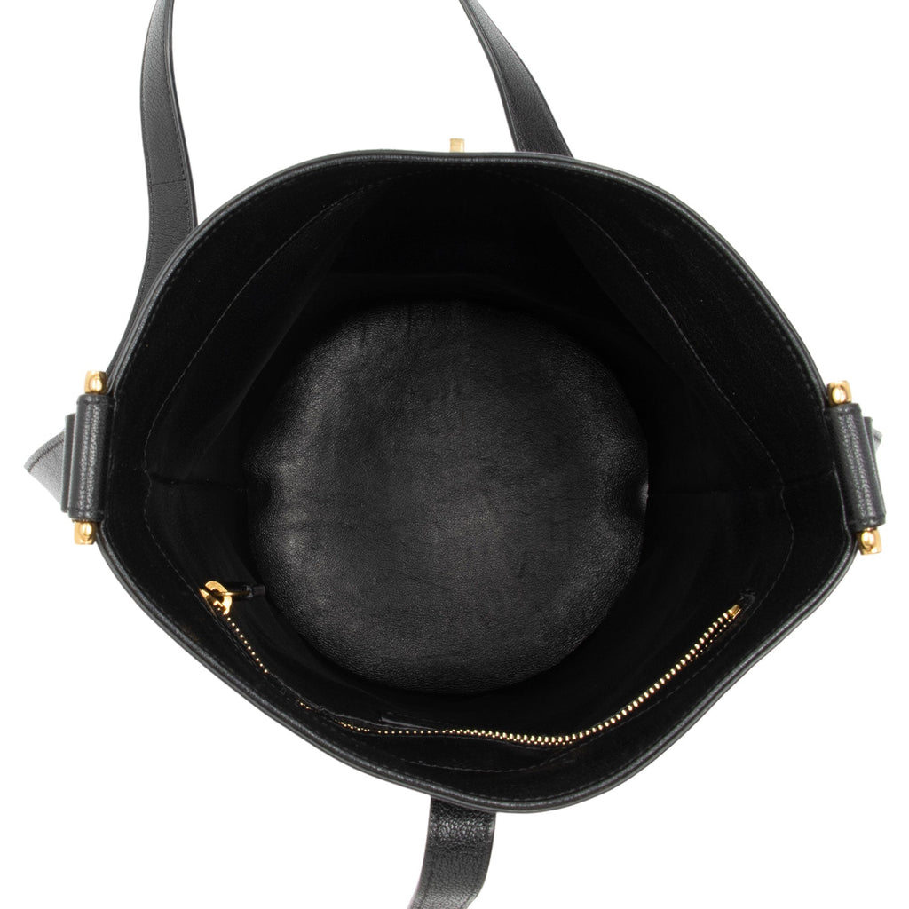 Saint Laurent Lambskin Seau Fermoir Bucket Bag (SHF-tr8sJF)