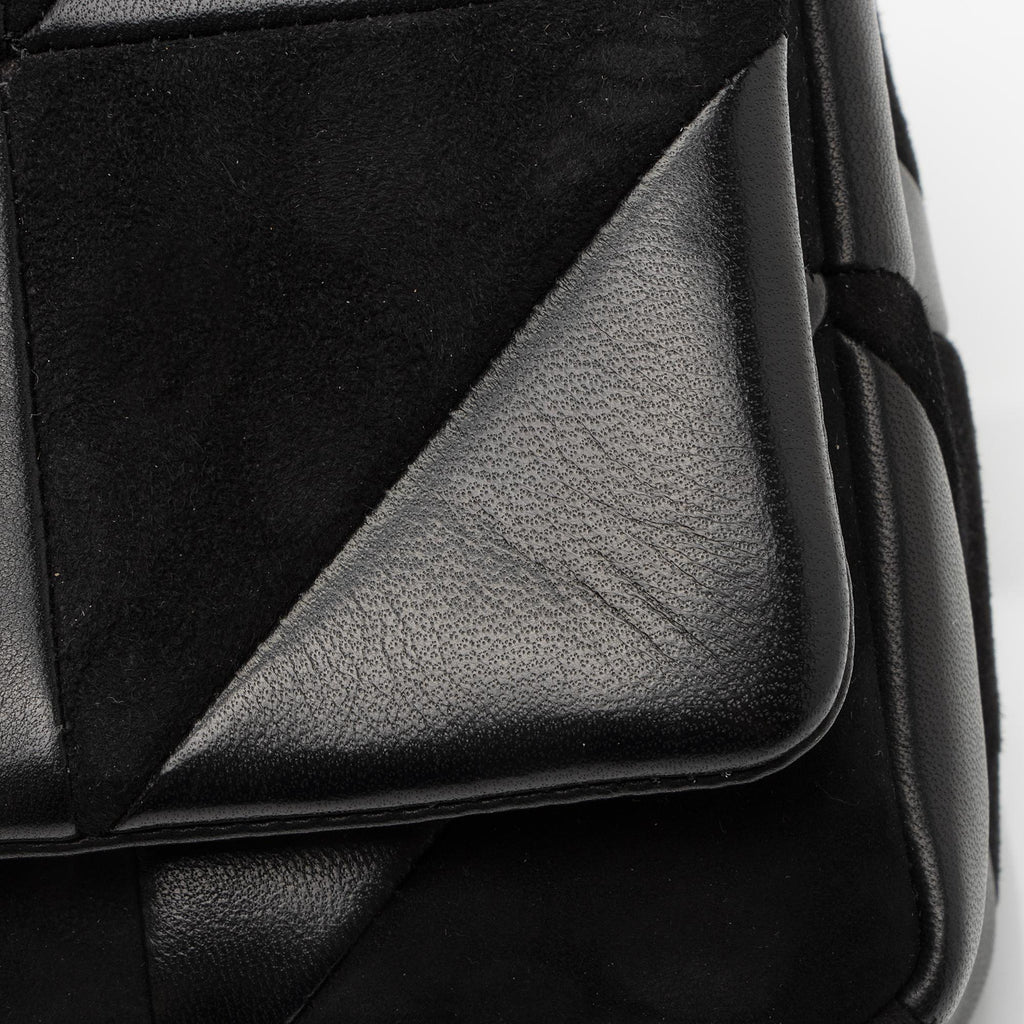 Saint Laurent Lambskin Suede Monogram Jamie Chain Medium Shoulder Bag (SHF-YBudYx)