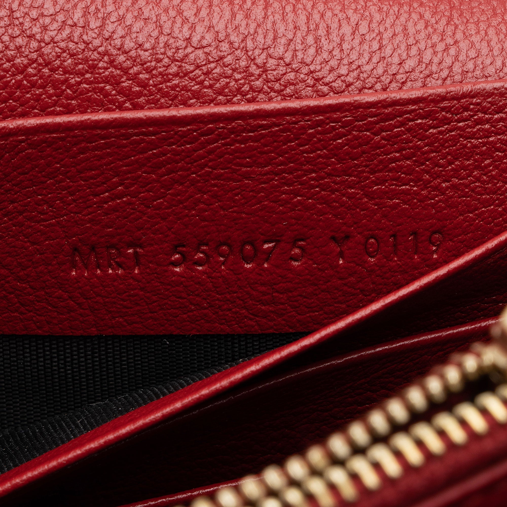 Saint Laurent Leather Belle de Jour Chain Wallet (SHF-IinJeF)