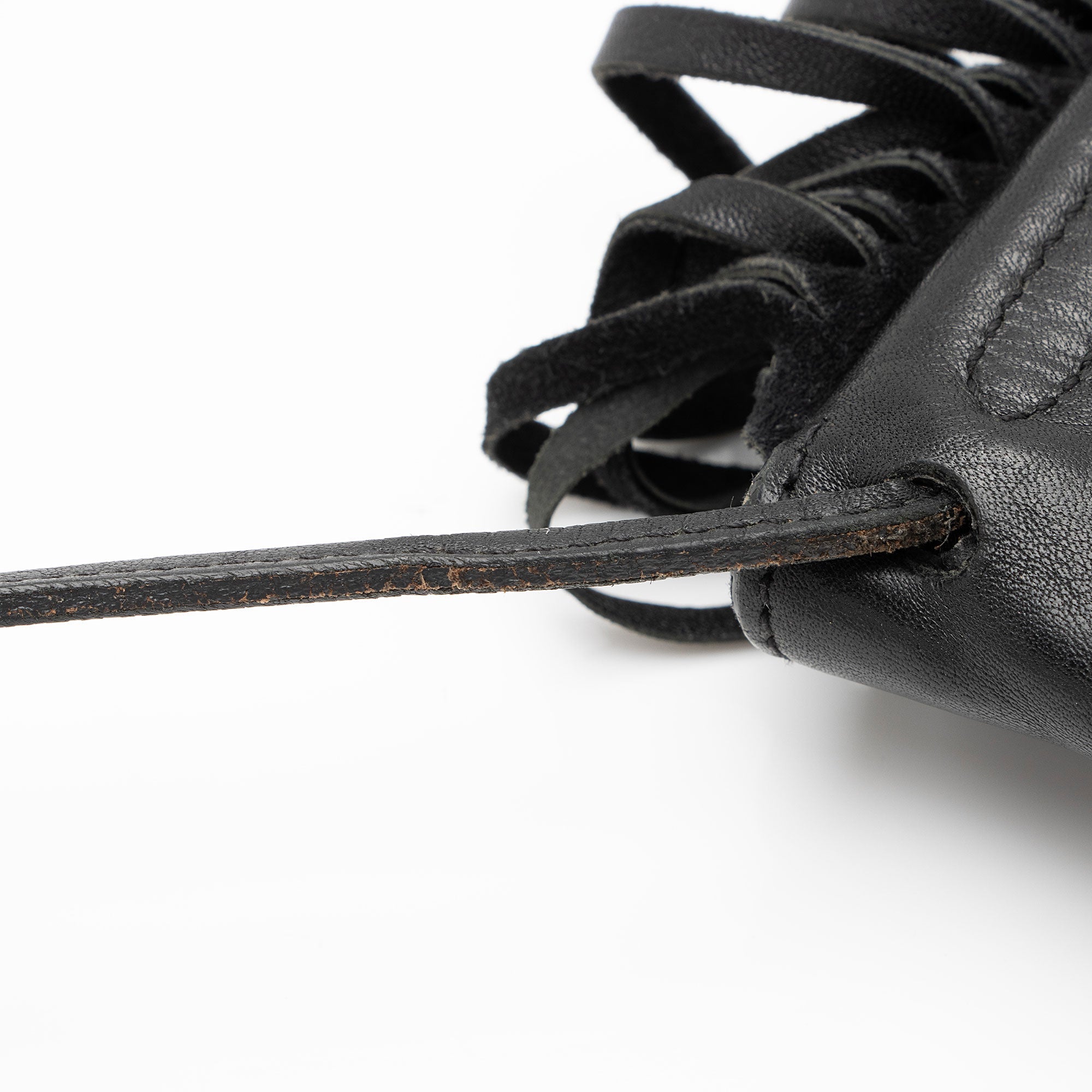 Saint Laurent Leather Fringe Anita Crossbody Bag (SHF-zM6EOQ)