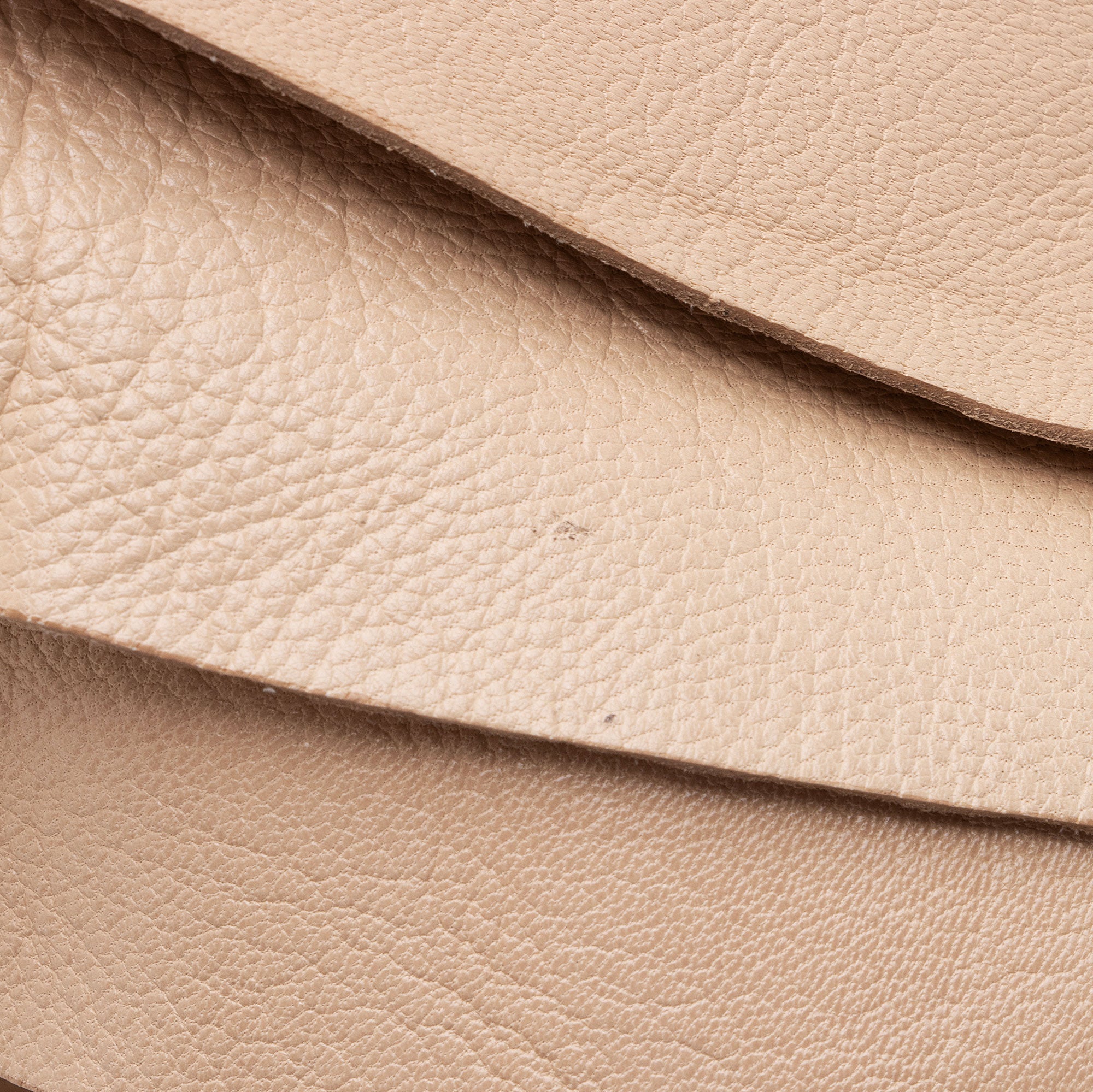Saint Laurent Leather Ruffle St. Tropez Mombasa Hobo (SHF-fzGBZY)