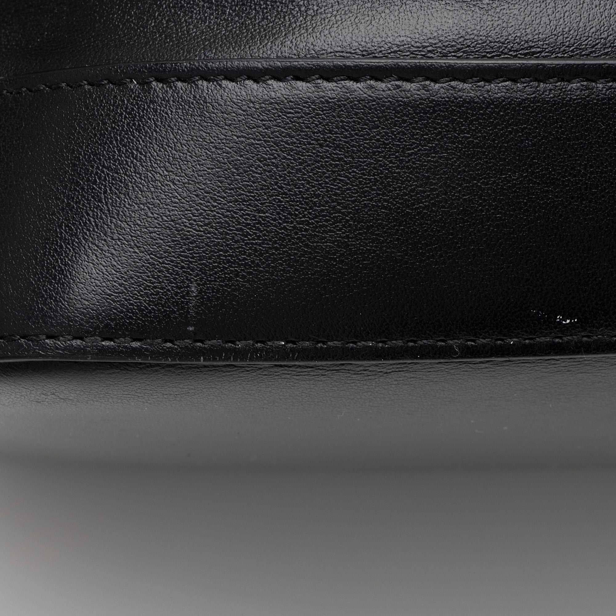 Saint Laurent Leather Teddy Large Bucket Bag (SHF-s2ALK4)