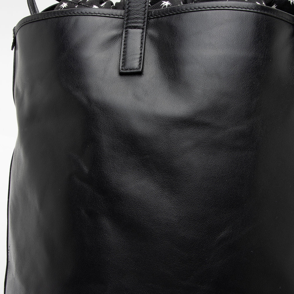 Saint Laurent Leather Teddy Large Bucket Bag (SHF-s2ALK4)