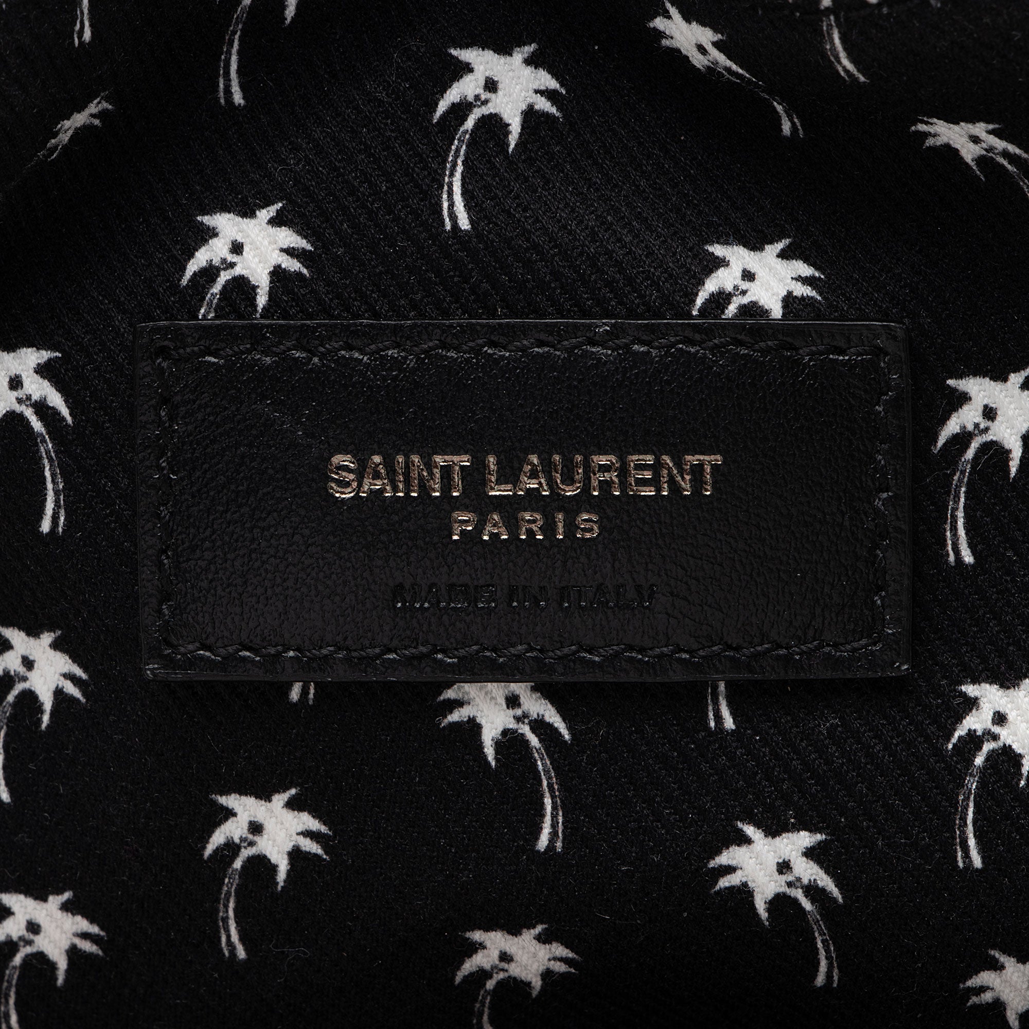 Saint Laurent Leather Teddy Large Bucket Bag (SHF-s2ALK4)