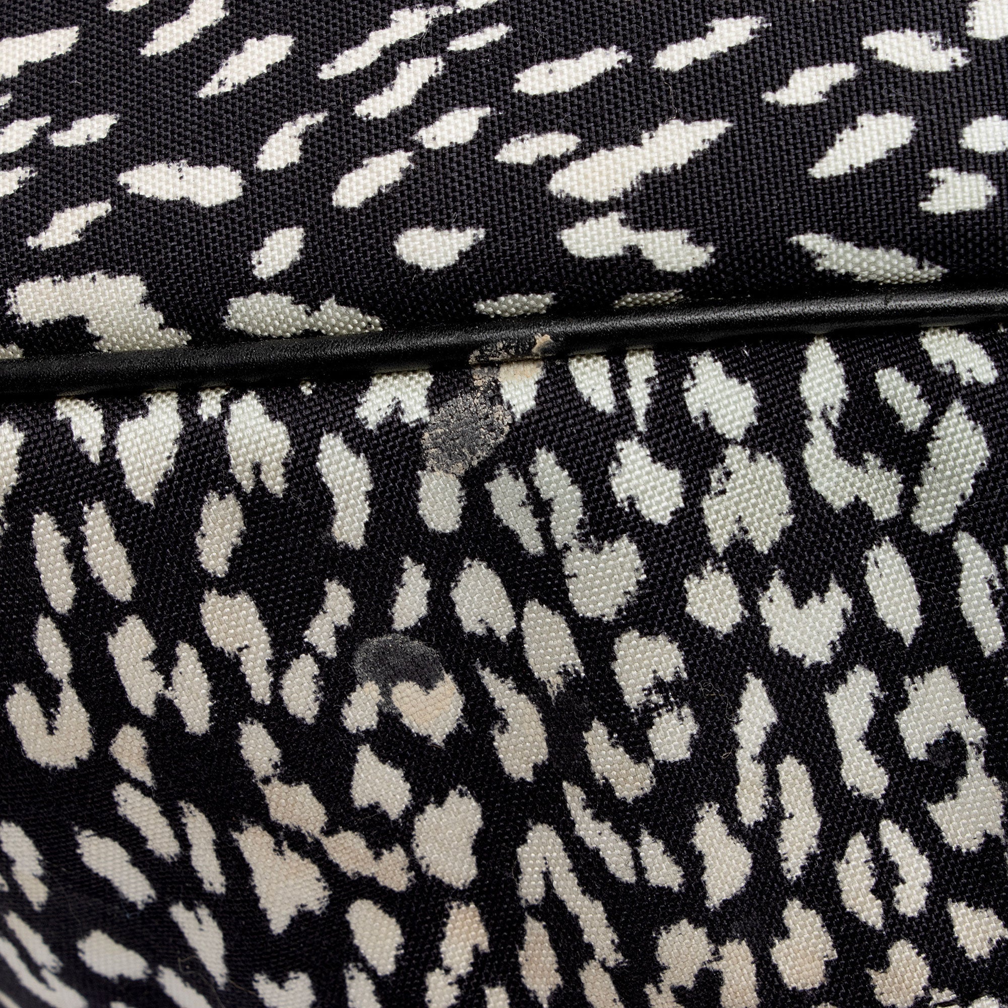 Saint Laurent Leopard Print Canvas City Backpack (SHF-lc0KDV)