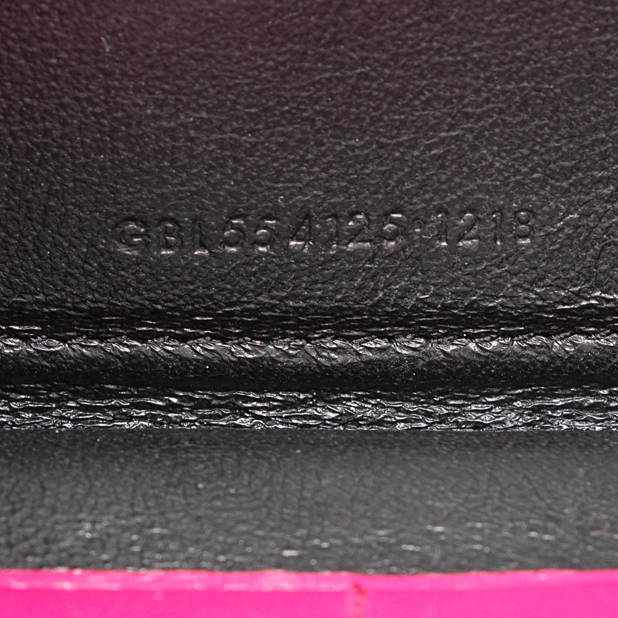 Saint Laurent Matalasse Patent Leather Monogram Vicky Chain Wallet (SHF-GZpZIV)
