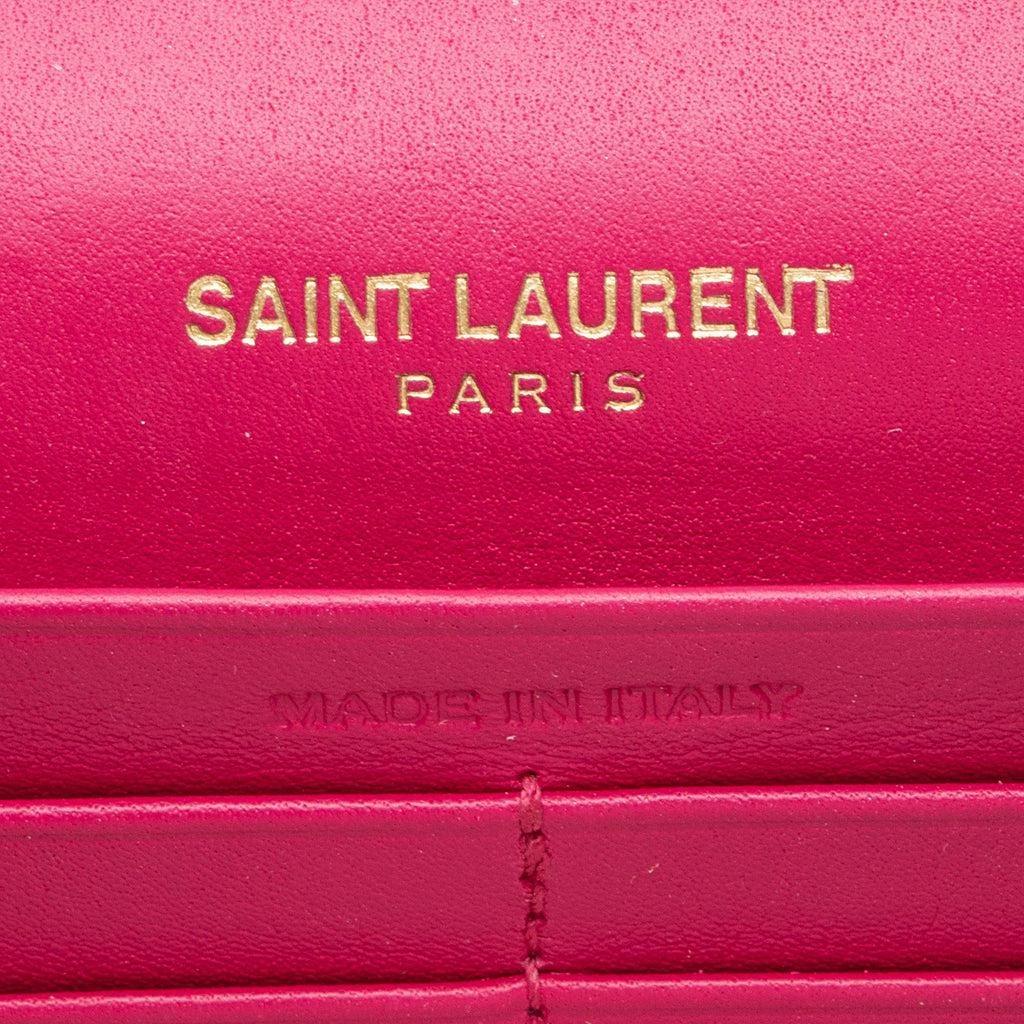 Saint Laurent Matalasse Patent Leather Monogram Vicky Chain Wallet (SHF-GZpZIV)