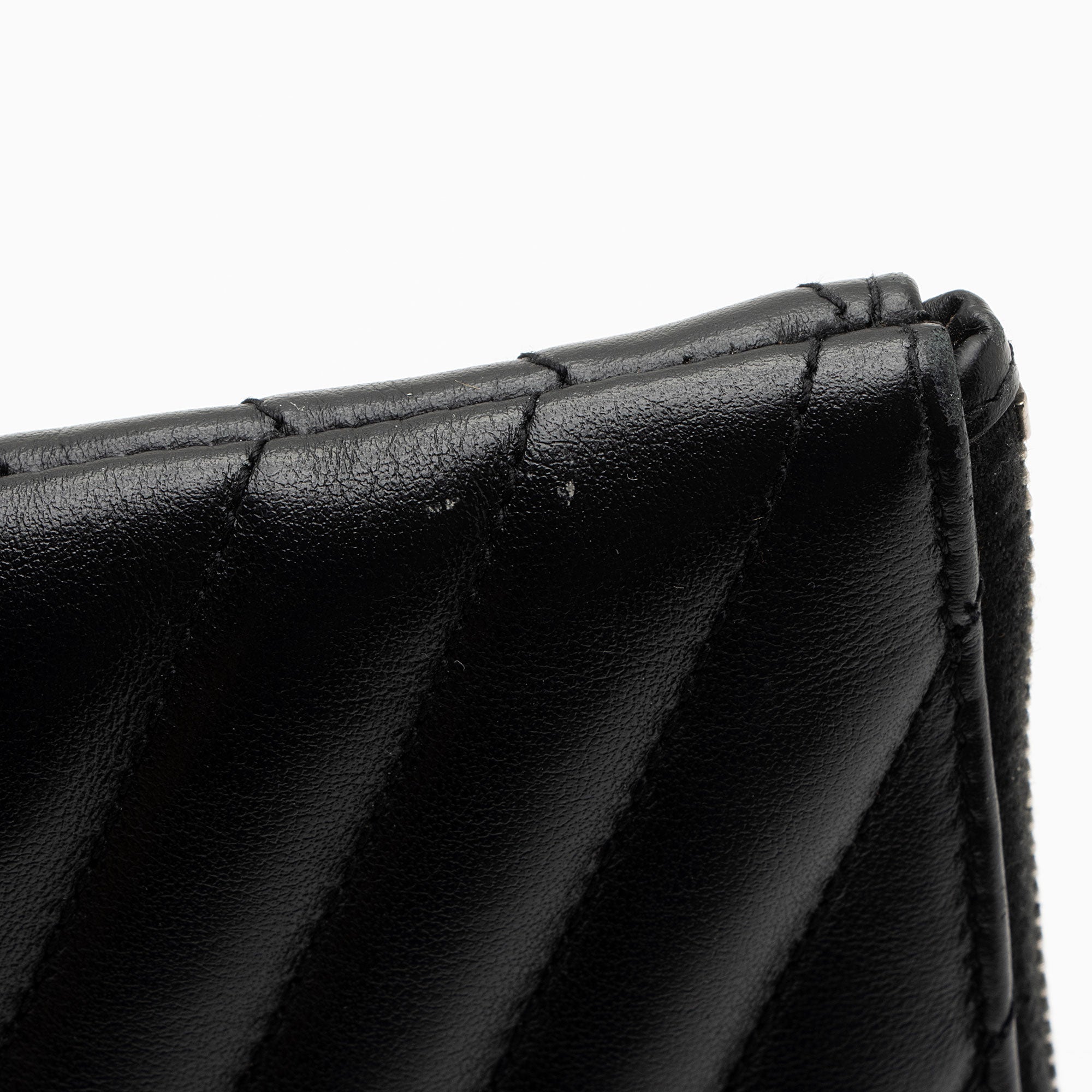 Saint Laurent Matelasse Calfskin Jolie Pouch (SHF-Zo6uL5)