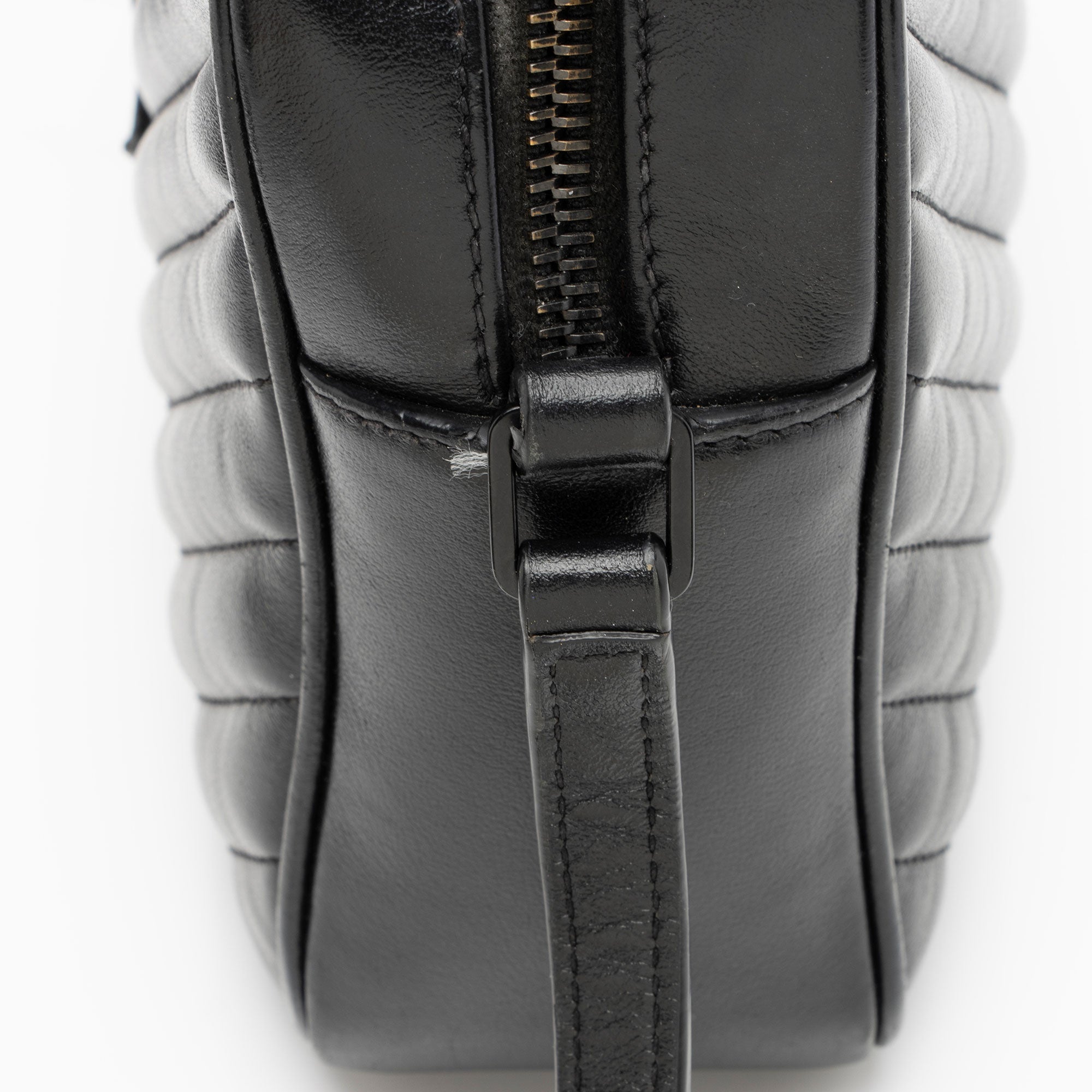 Saint Laurent Matelasse Calfskin Matte Black Monogram Lou Camera Bag (SHF-APSLqT)