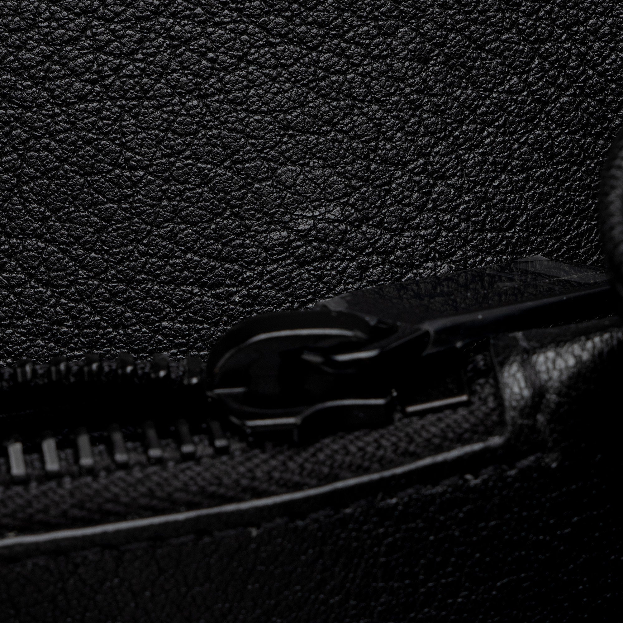 Saint Laurent Matelasse Calfskin Monogram College Large Shoulder Bag (SHF-K7F9Zp)