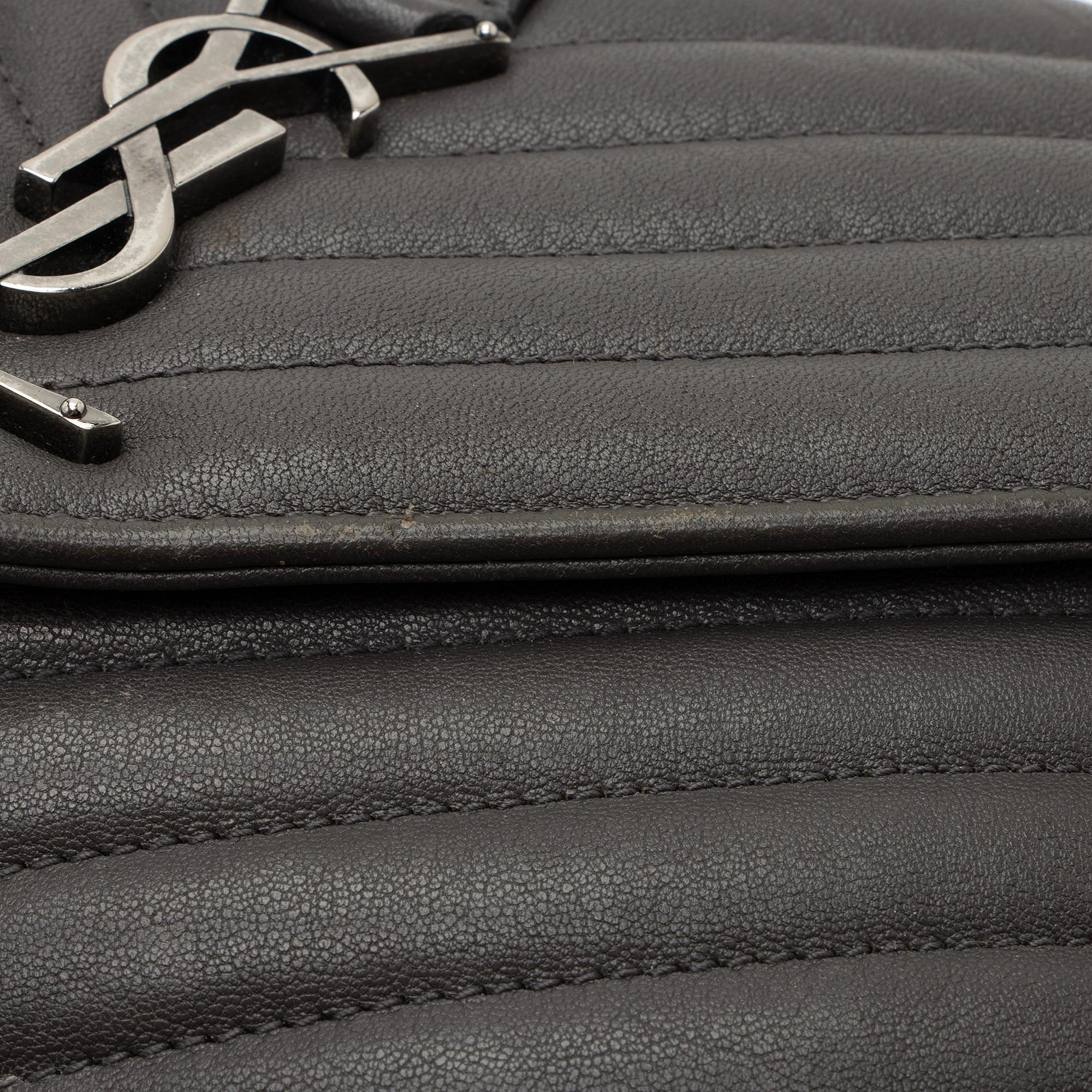 Saint Laurent Matelasse Calfskin Monogram College Medium Shoulder Bag (SHF-VVdWy3)