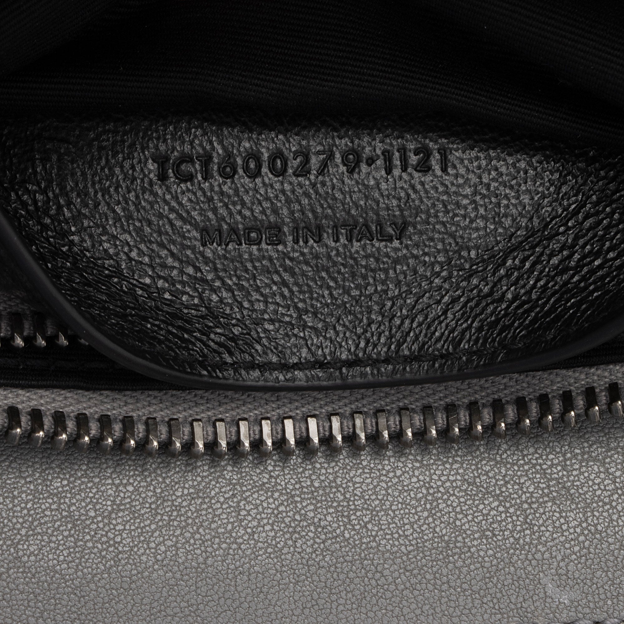 Saint Laurent Matelasse Calfskin Monogram College Medium Shoulder Bag (SHF-2L8Nyw)