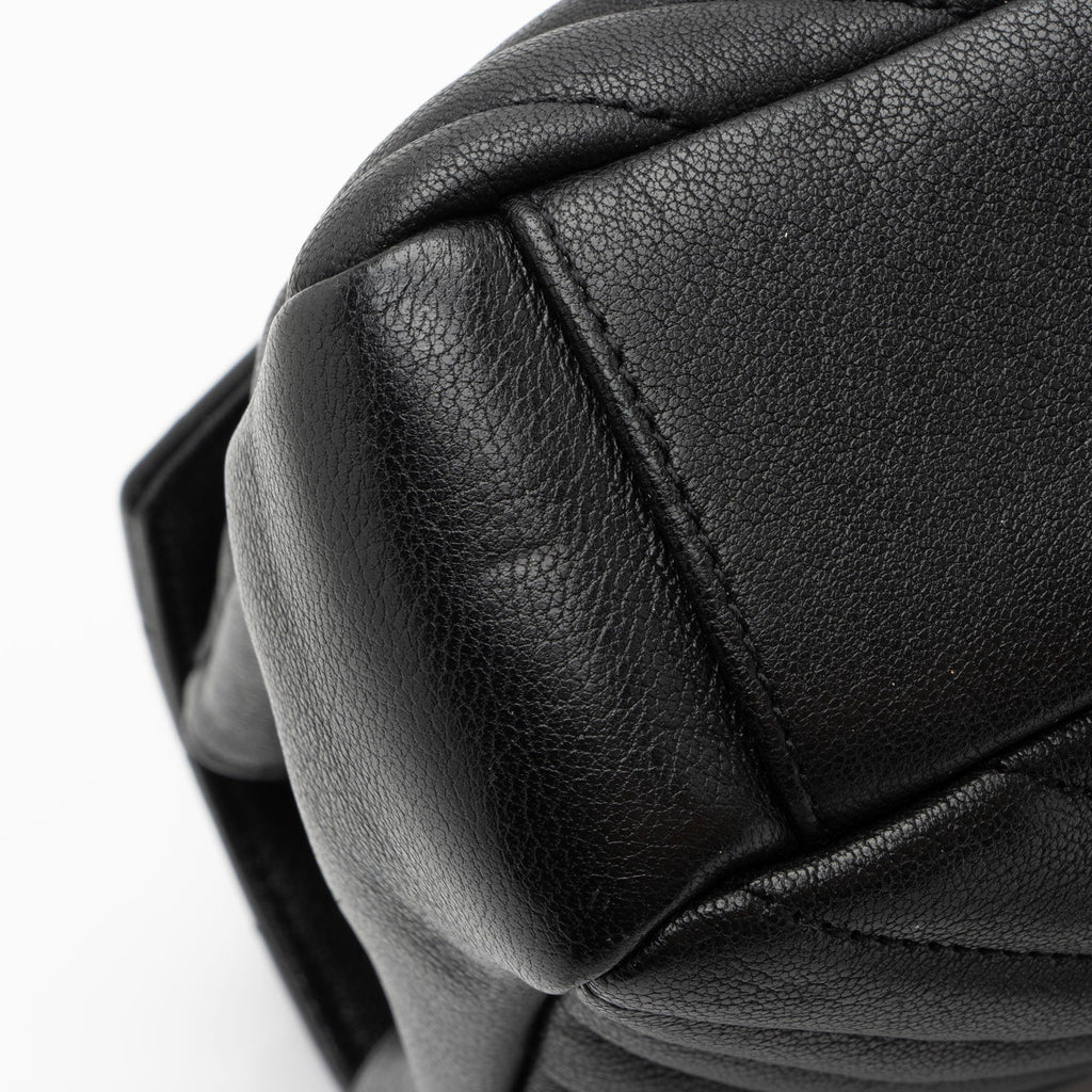 Saint Laurent Matelasse Calfskin Monogram College Medium Shoulder Bag (SHF-MMt0qg)