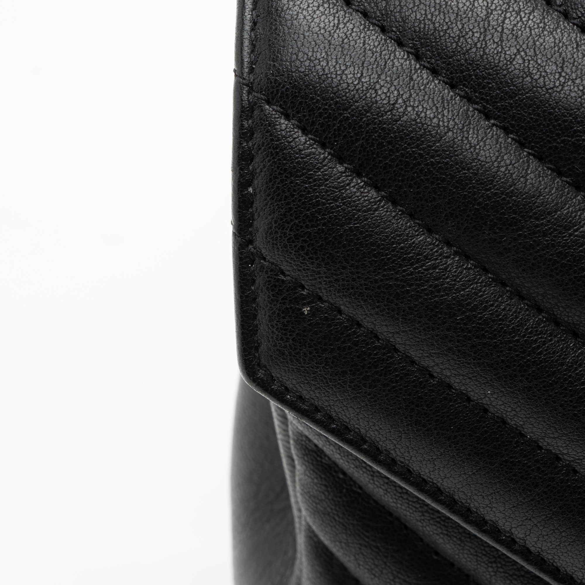 Saint Laurent Matelasse Calfskin Monogram College Medium Shoulder Bag (SHF-MMt0qg)