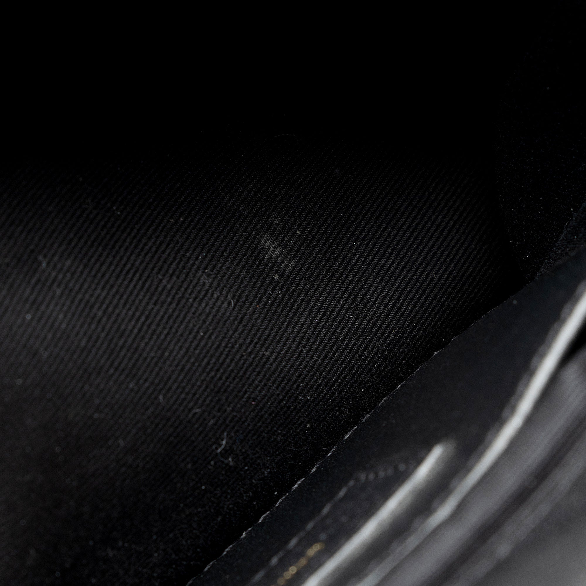 Saint Laurent Matelasse Calfskin Monogram College Medium Shoulder Bag (SHF-p3Eevf)