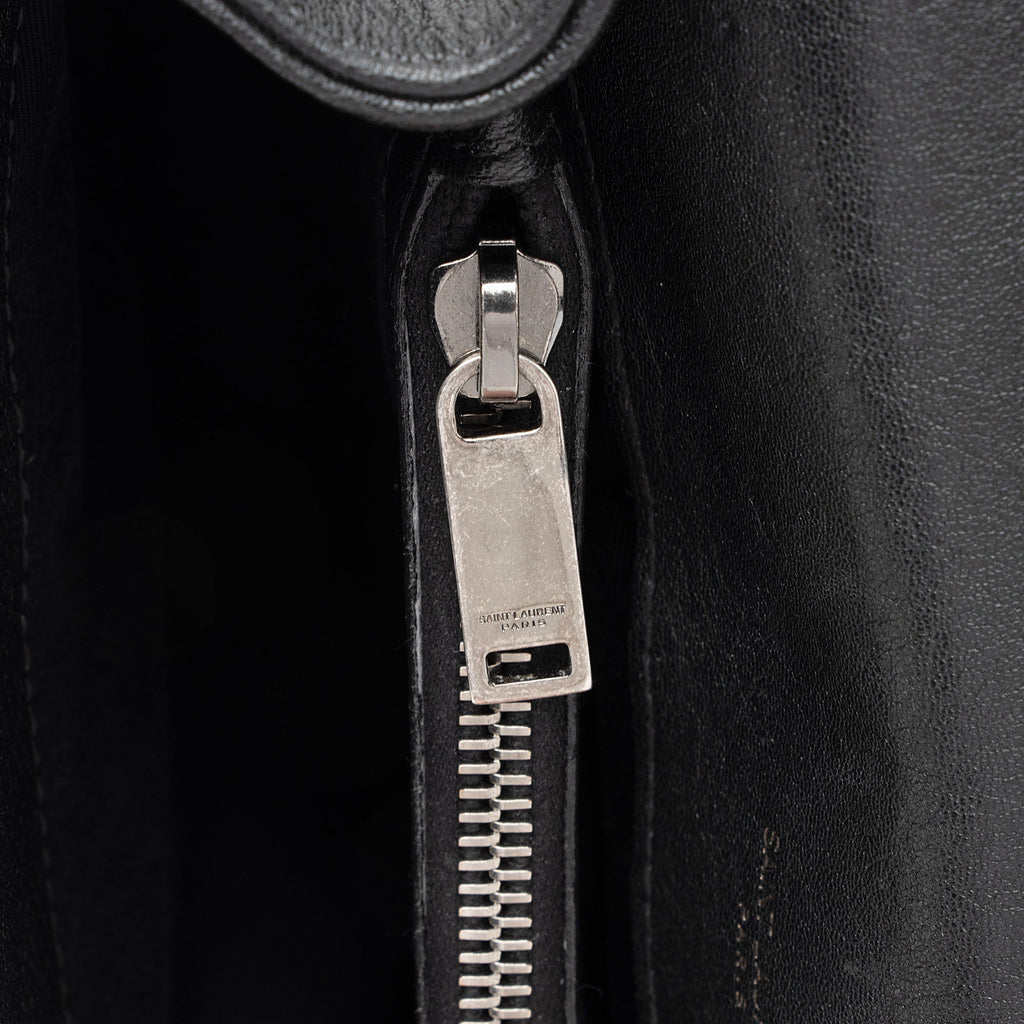 Saint Laurent Matelasse Calfskin Monogram College Medium Shoulder Bag (SHF-1hq9qs)