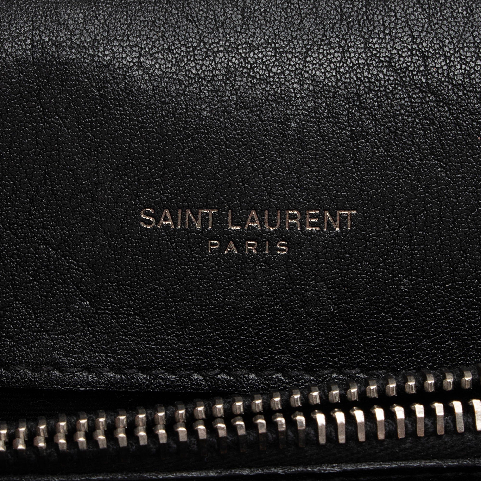 Saint Laurent Matelasse Calfskin Monogram College Medium Shoulder Bag (SHF-1hq9qs)