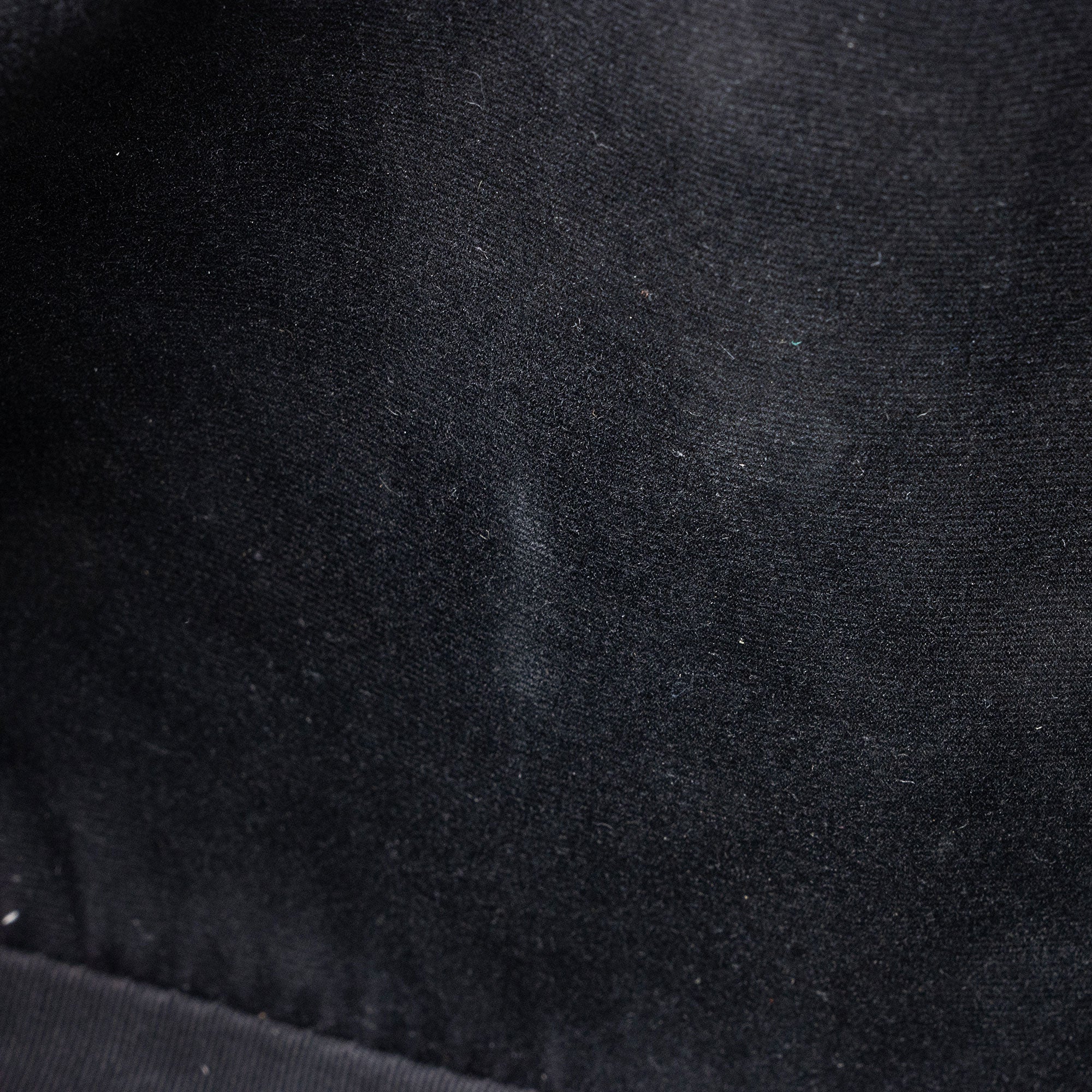 Saint Laurent Matelasse Calfskin Monogram Lou Camera Bag (SHF-TFjjTM)