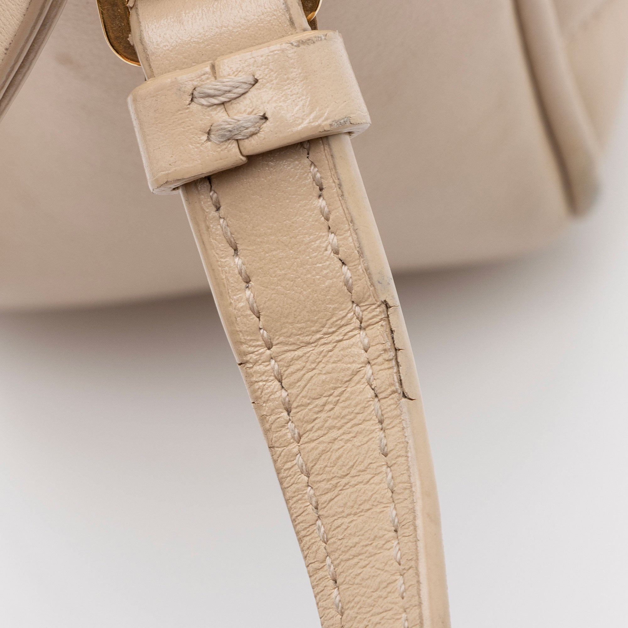 Saint Laurent Matelasse Calfskin Monogram Lou Camera Bag (SHF-TFjjTM)