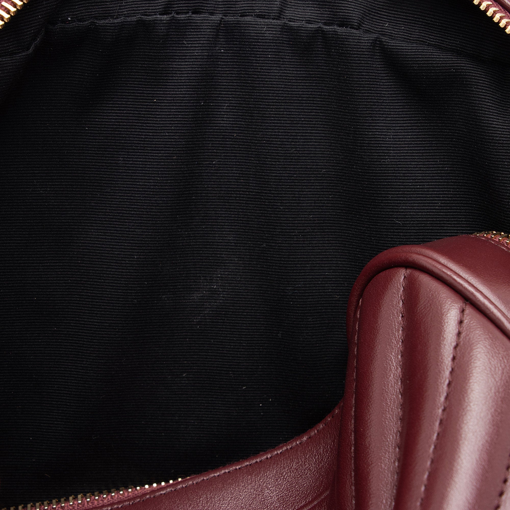 Saint Laurent Matelasse Calfskin Monogram Lou Camera Bag (SHF-sQ3XgD)