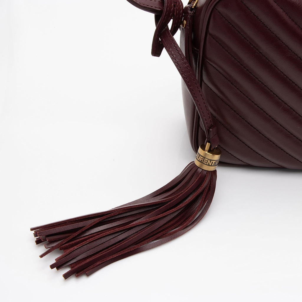 Saint Laurent Matelasse Calfskin Monogram Lou Camera Bag (SHF-sQ3XgD)