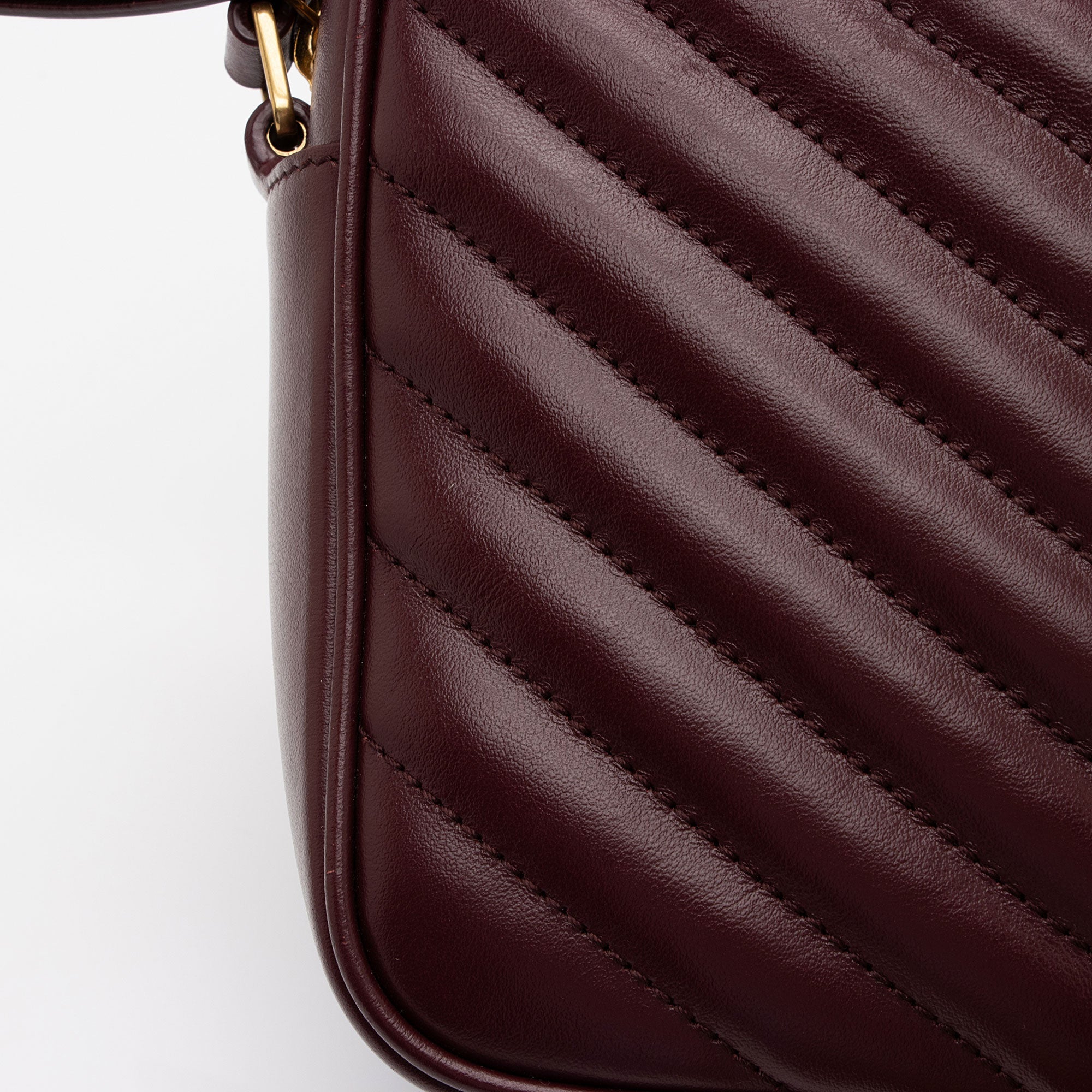 Saint Laurent Matelasse Calfskin Monogram Lou Camera Bag (SHF-sQ3XgD)