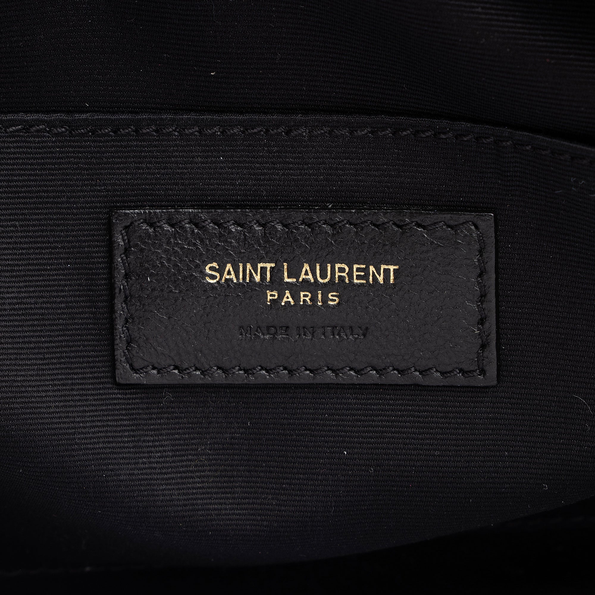 Saint Laurent Matelasse Calfskin Monogram Lou Camera Bag (SHF-sQ3XgD)
