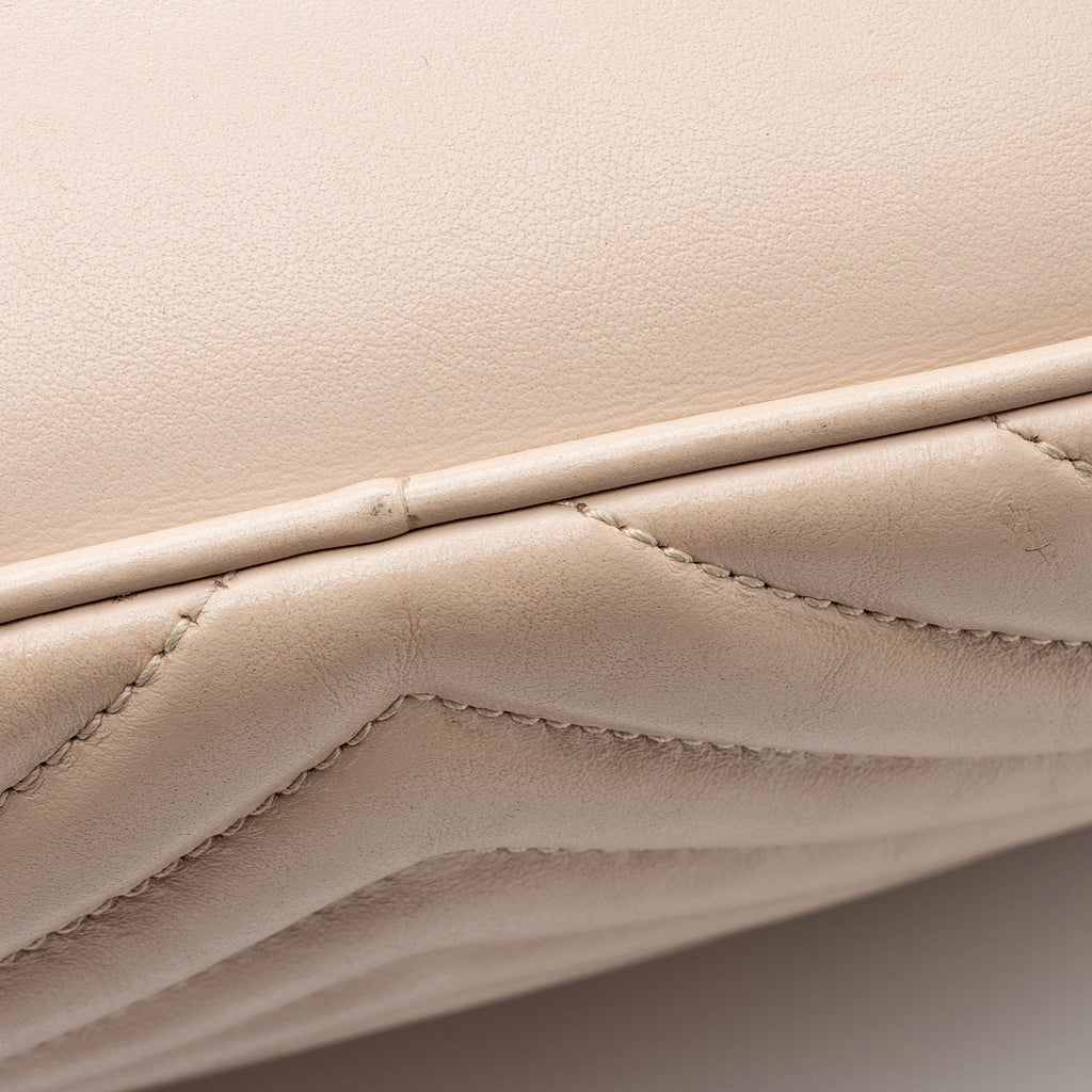 Saint Laurent Matelasse Calfskin Monogram Lou Camera Bag (SHF-enJ9ut)
