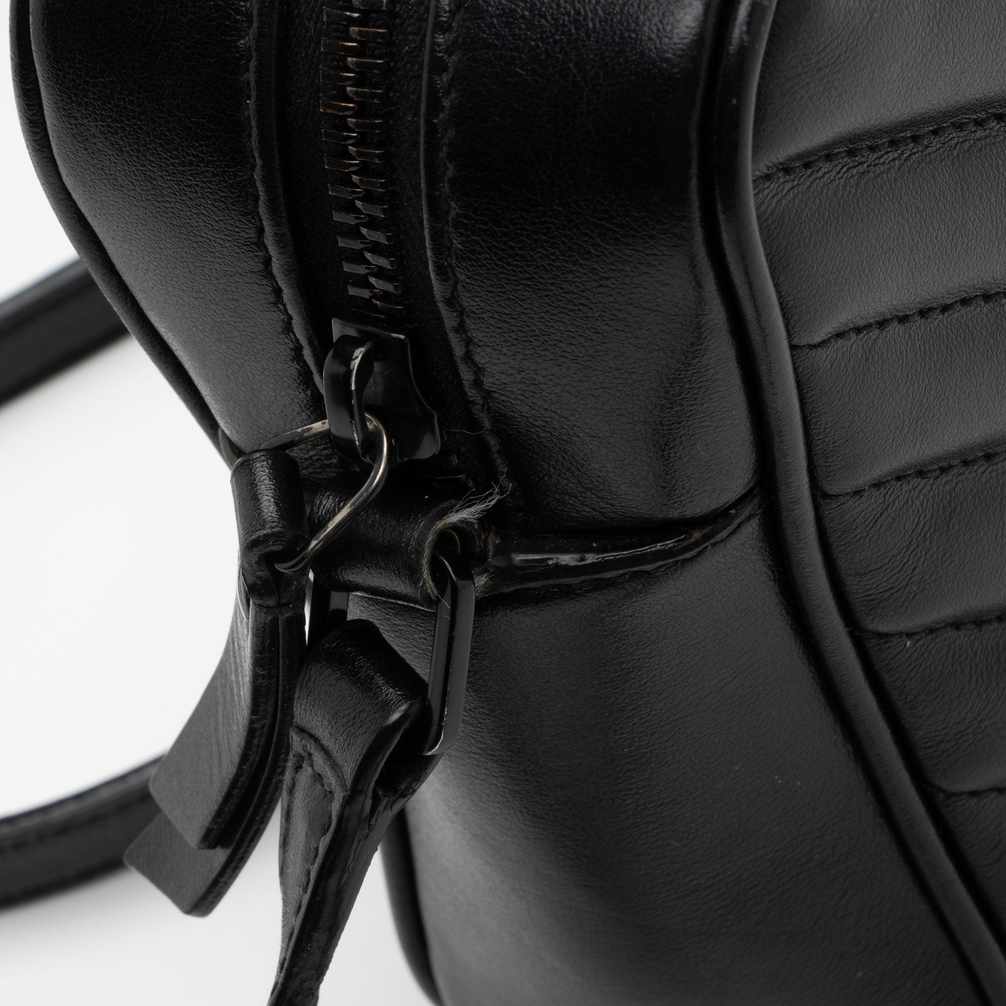 Saint Laurent Matelasse Calfskin Monogram Lou Camera Bag (SHF-maESsA)