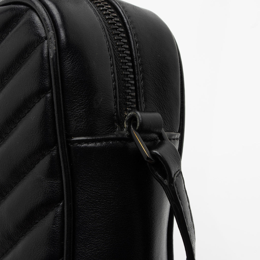 Saint Laurent Matelasse Calfskin Monogram Lou Camera Bag (SHF-maESsA)