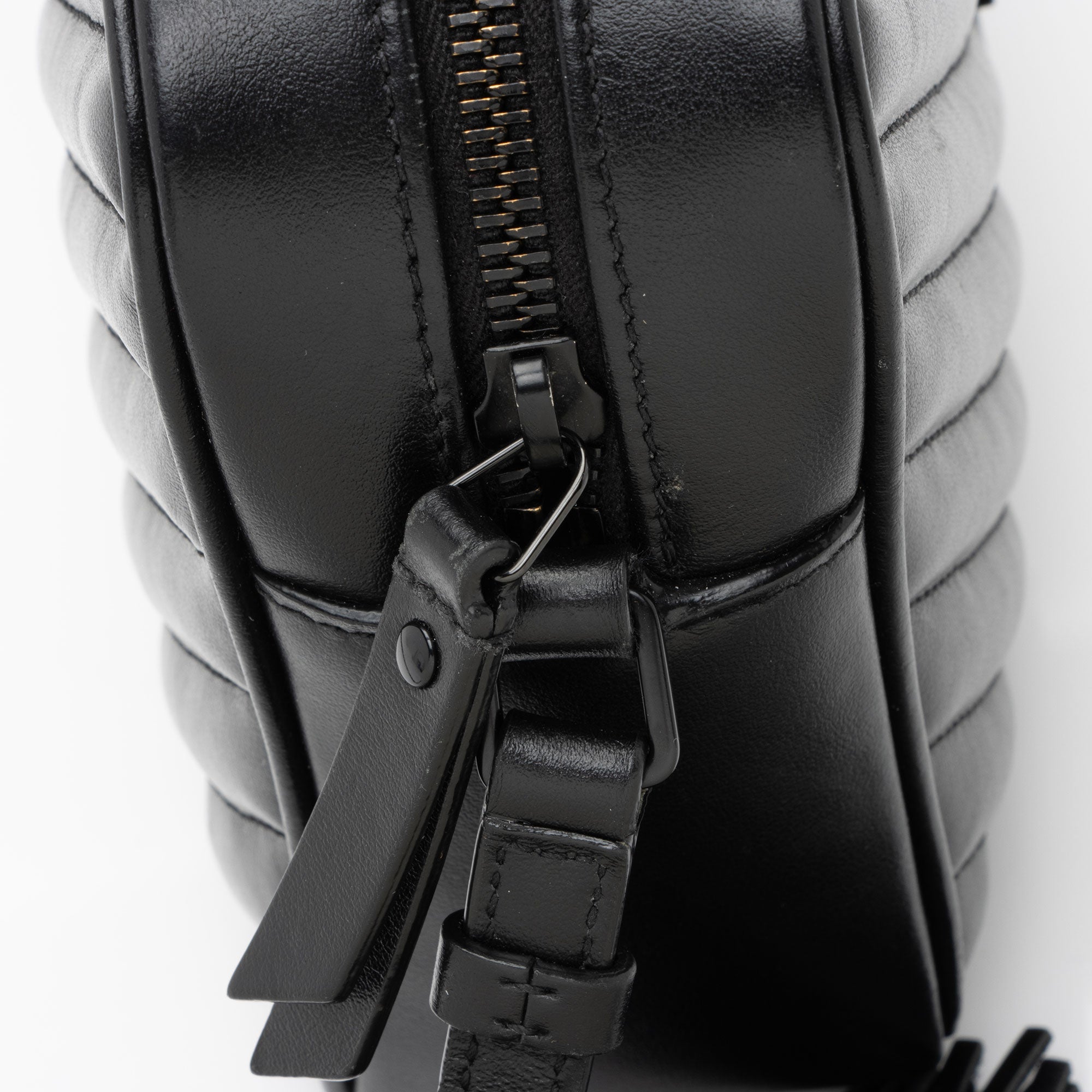 Saint Laurent Matelasse Calfskin Monogram Lou Camera Bag (SHF-pLUzLE)