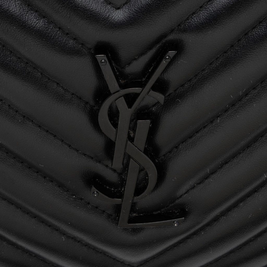 Saint Laurent Matelasse Calfskin Monogram Lou Camera Bag (SHF-pLUzLE)