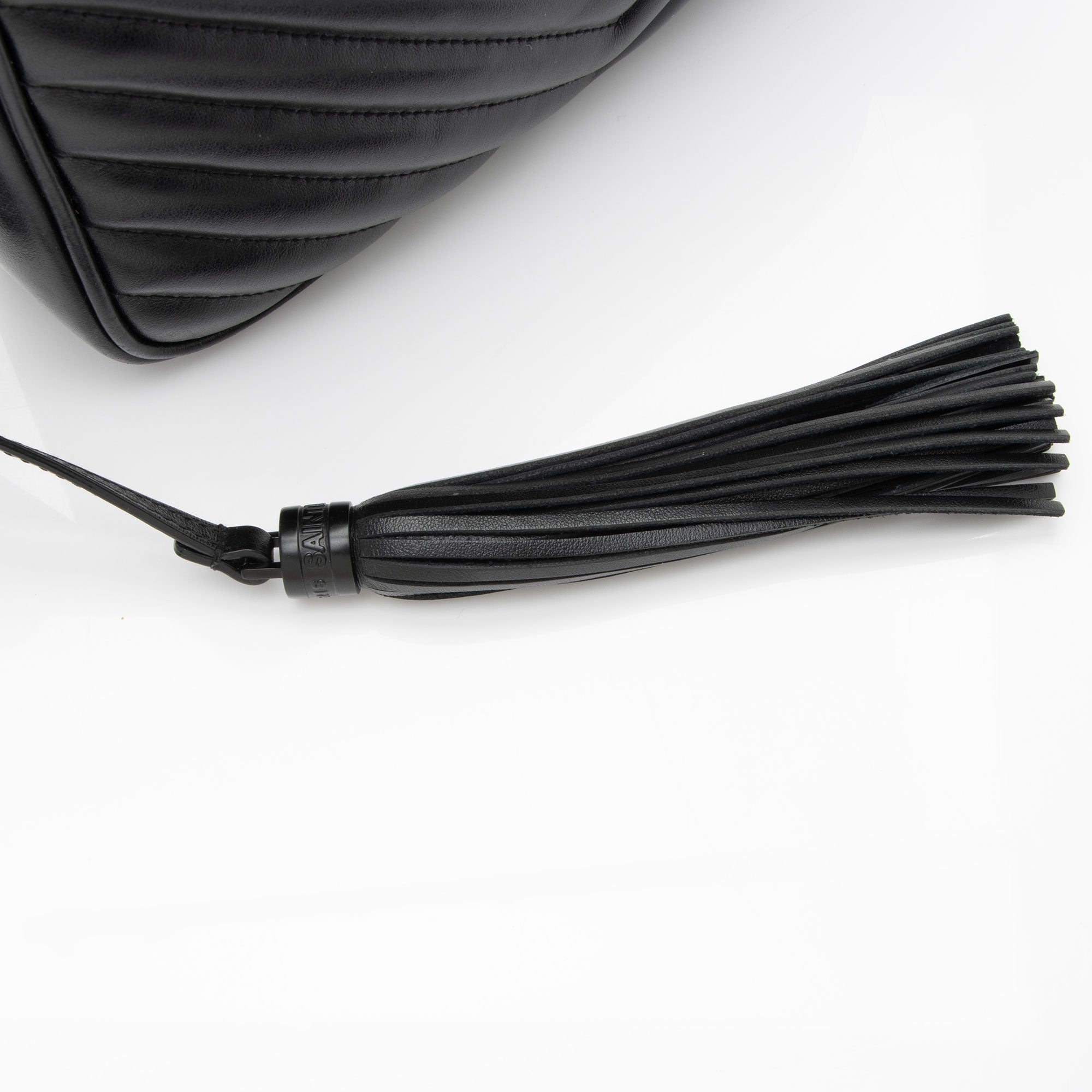 Saint Laurent Matelasse Calfskin Monogram Lou Camera Bag (SHF-pLUzLE)