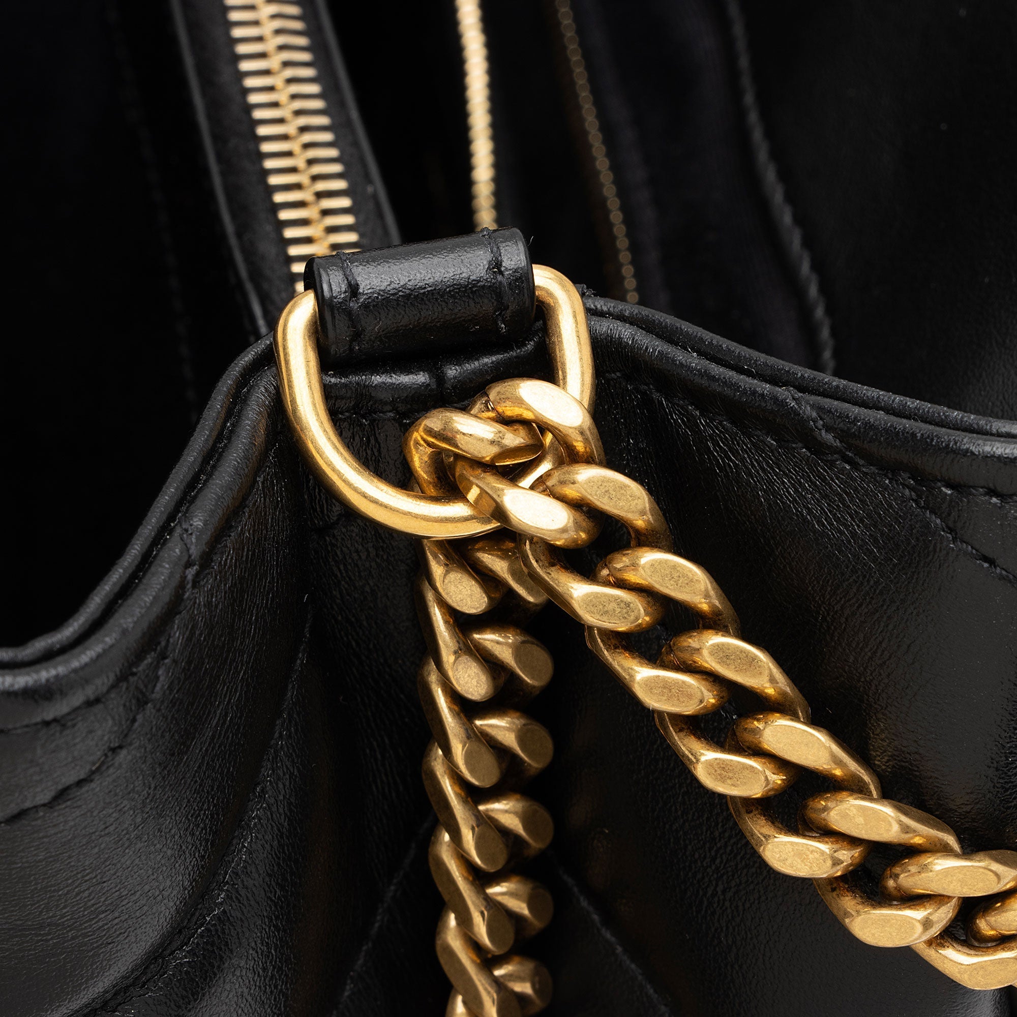 Saint Laurent Matelasse Calfskin Monogram LouLou Chain Medium Shoulder Bag (SHF-sPEp1X)