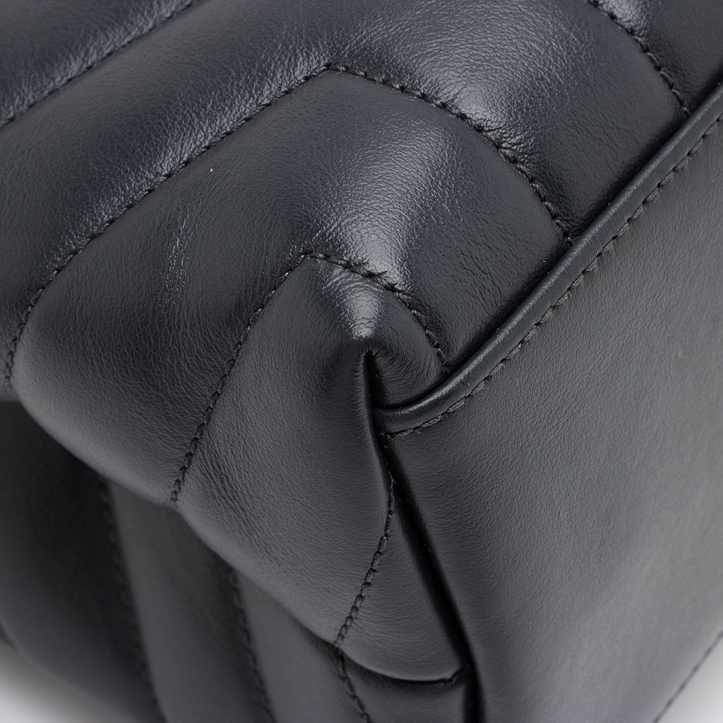 Saint Laurent Matelasse Calfskin Monogram LouLou Chain Medium Shoulder Bag (SHF-Q1vmZO)