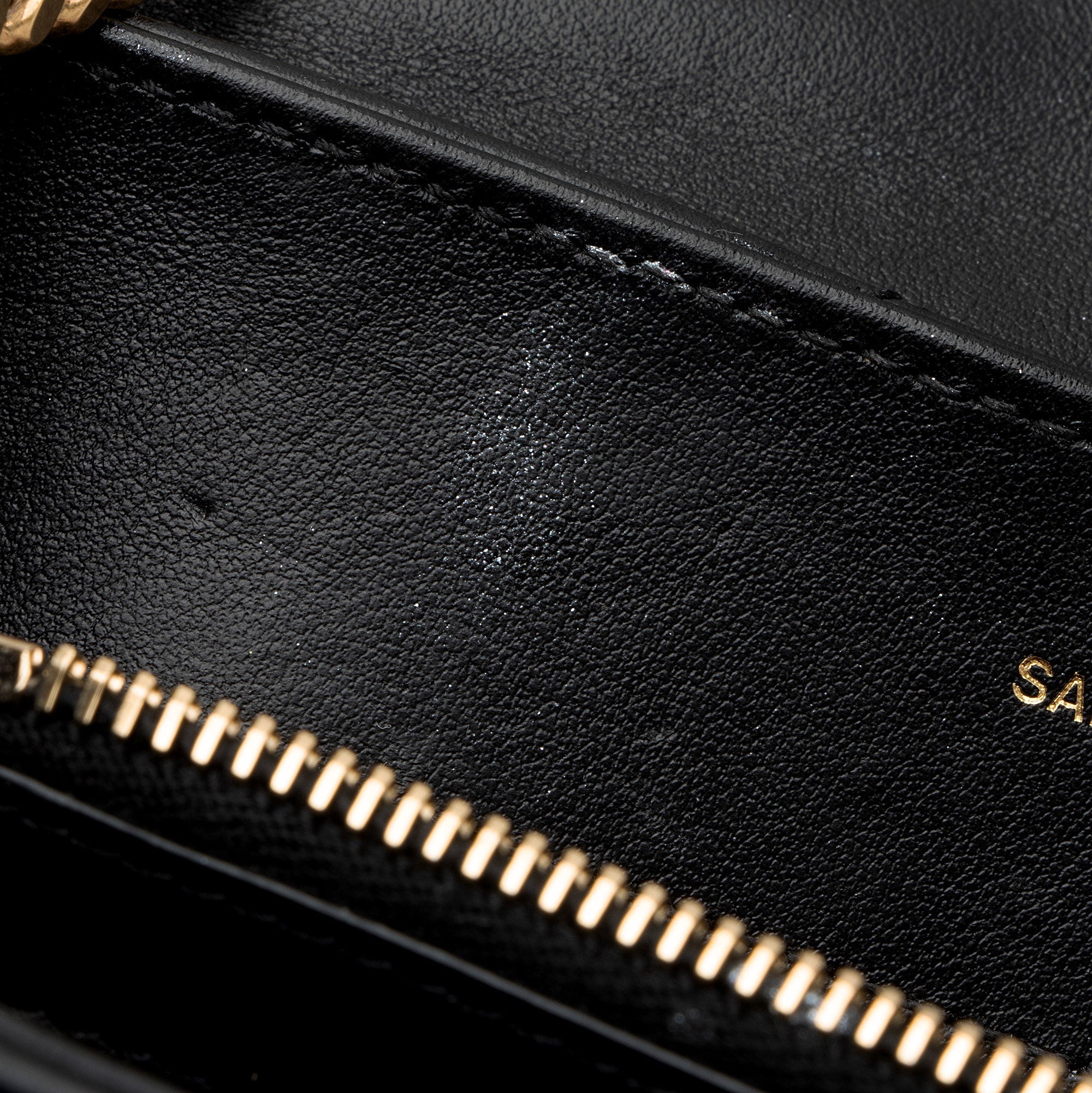 Saint Laurent Matelasse Calfskin Monogram LouLou Chain Small Crossbody Bag (SHF-8o8aXB)