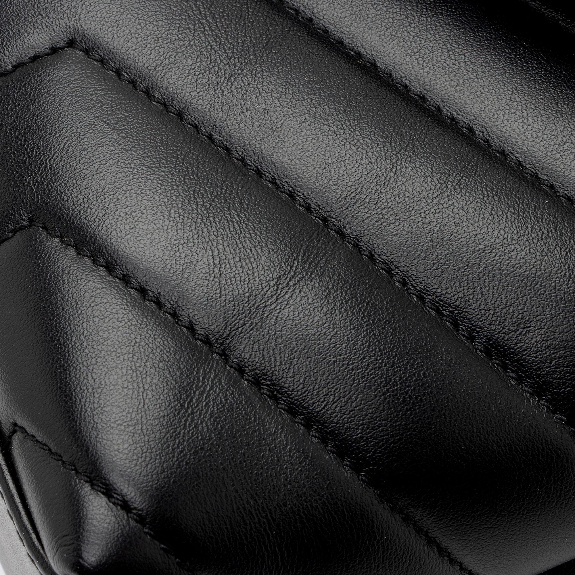 Saint Laurent Matelasse Calfskin Monogram LouLou Chain Small Crossbody Bag (SHF-8o8aXB)