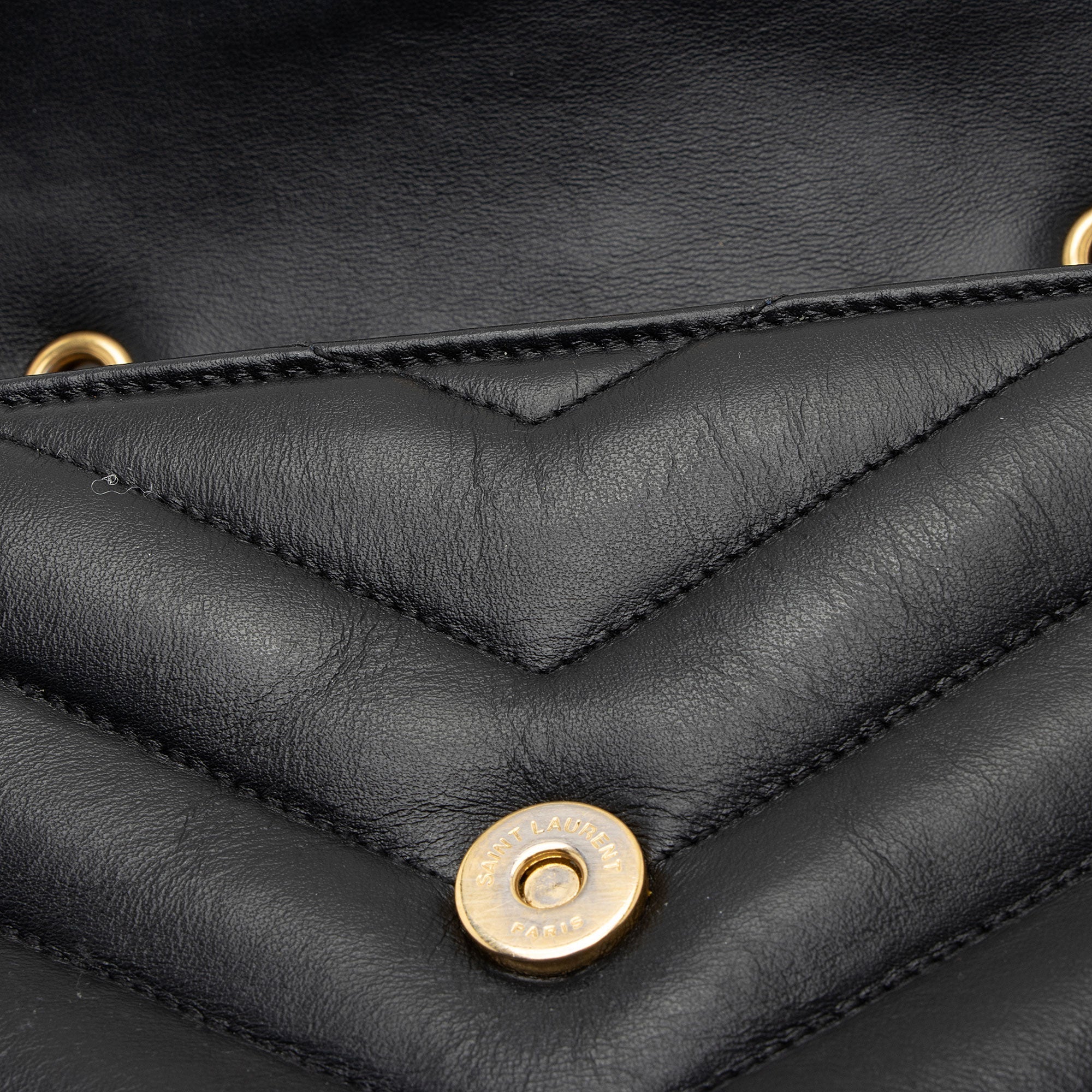 Saint Laurent Matelasse Calfskin Monogram LouLou Chain Small Crossbody Bag (SHF-s725vF)