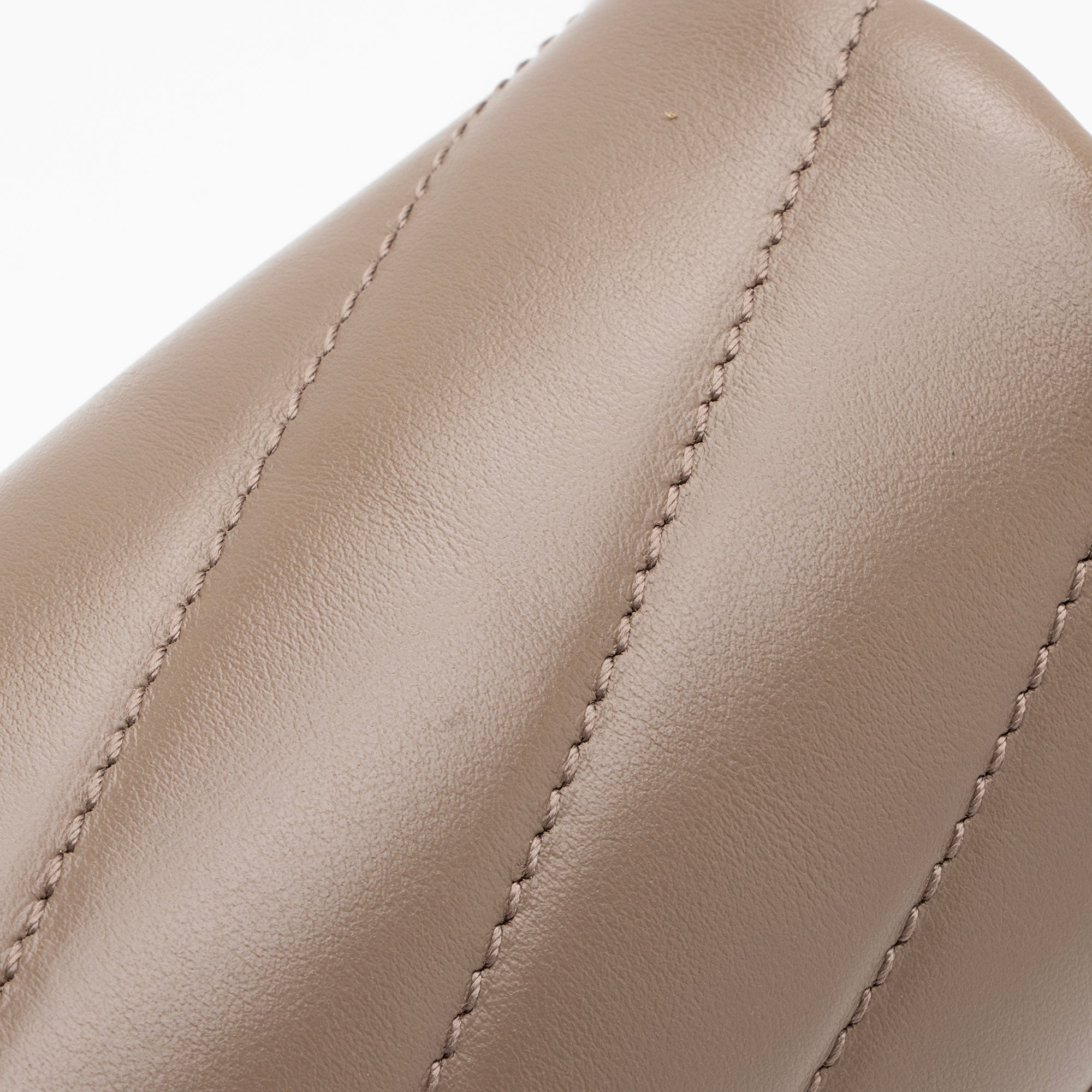 Saint Laurent Matelasse Calfskin Monogram LouLou Toy Crossbody Bag (SHF-IxNLUP)